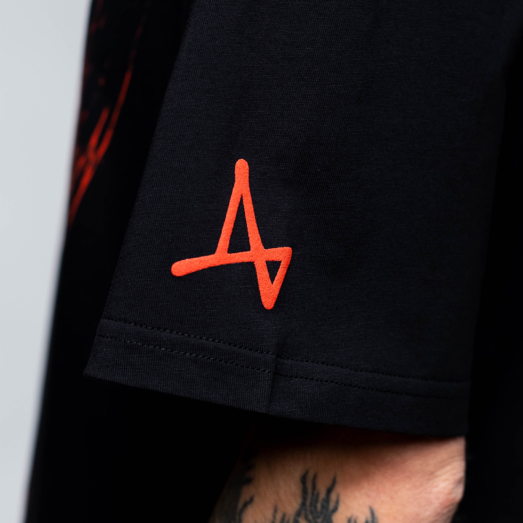 Футболка Guts