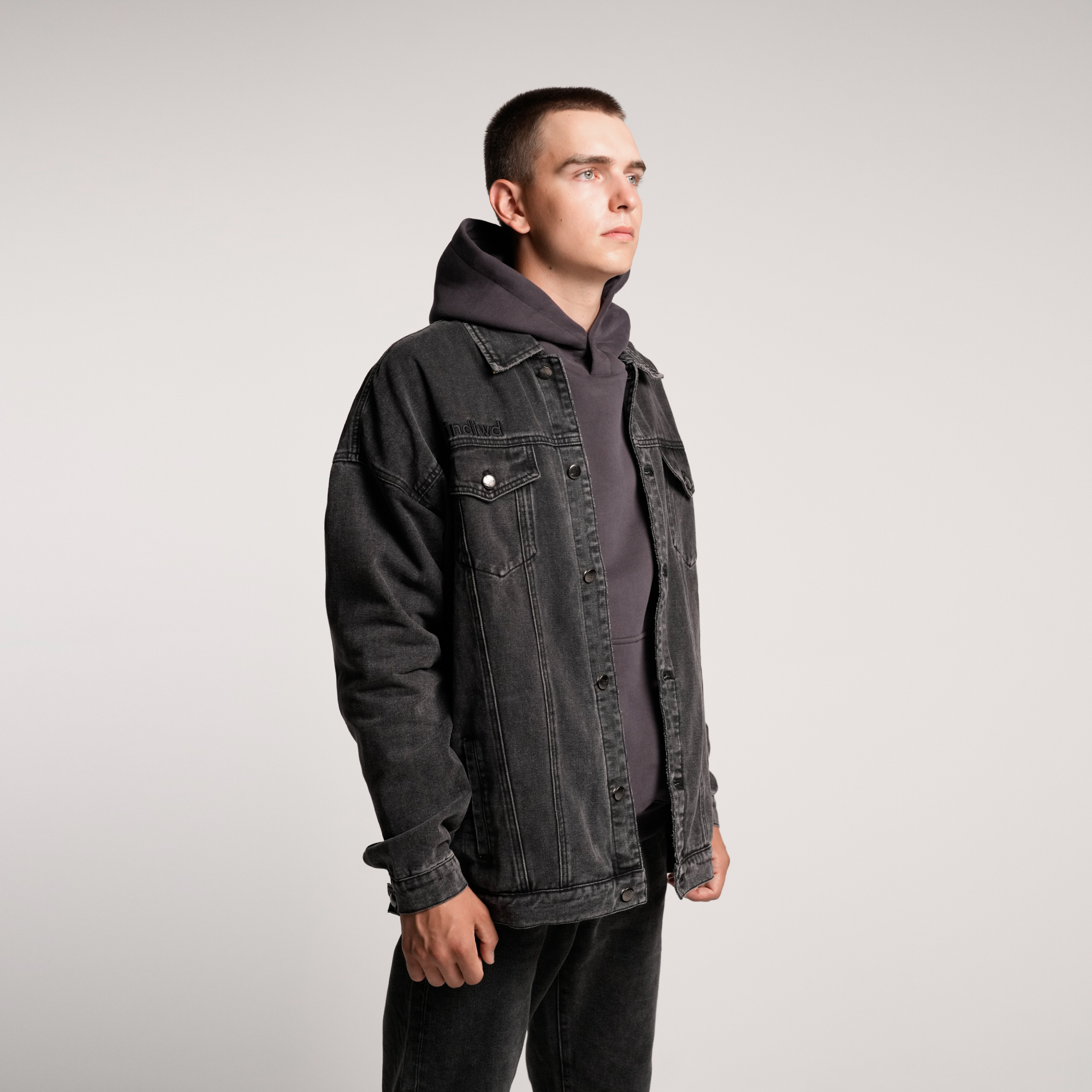 Джинсовая куртка Simple