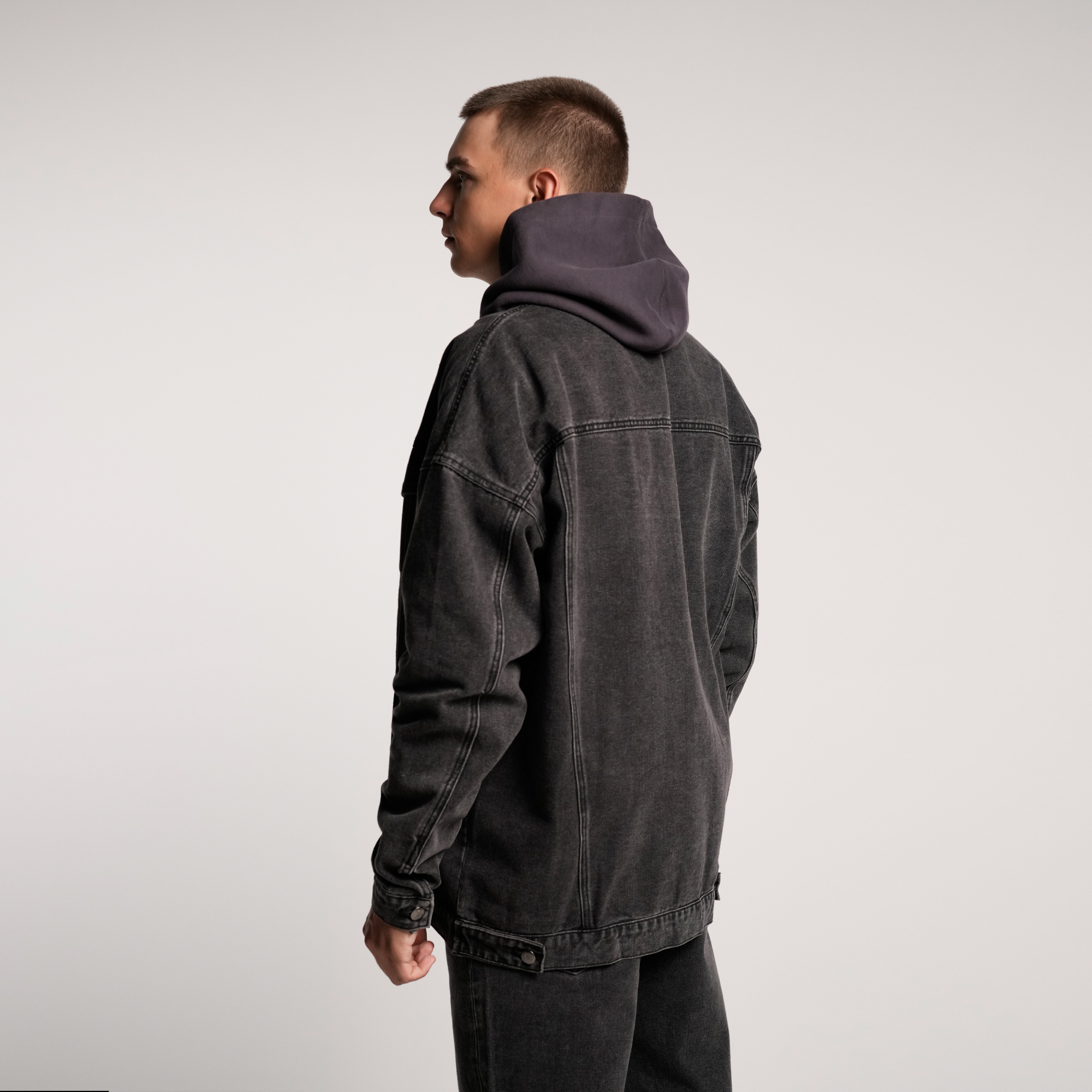 Джинсовая куртка Simple