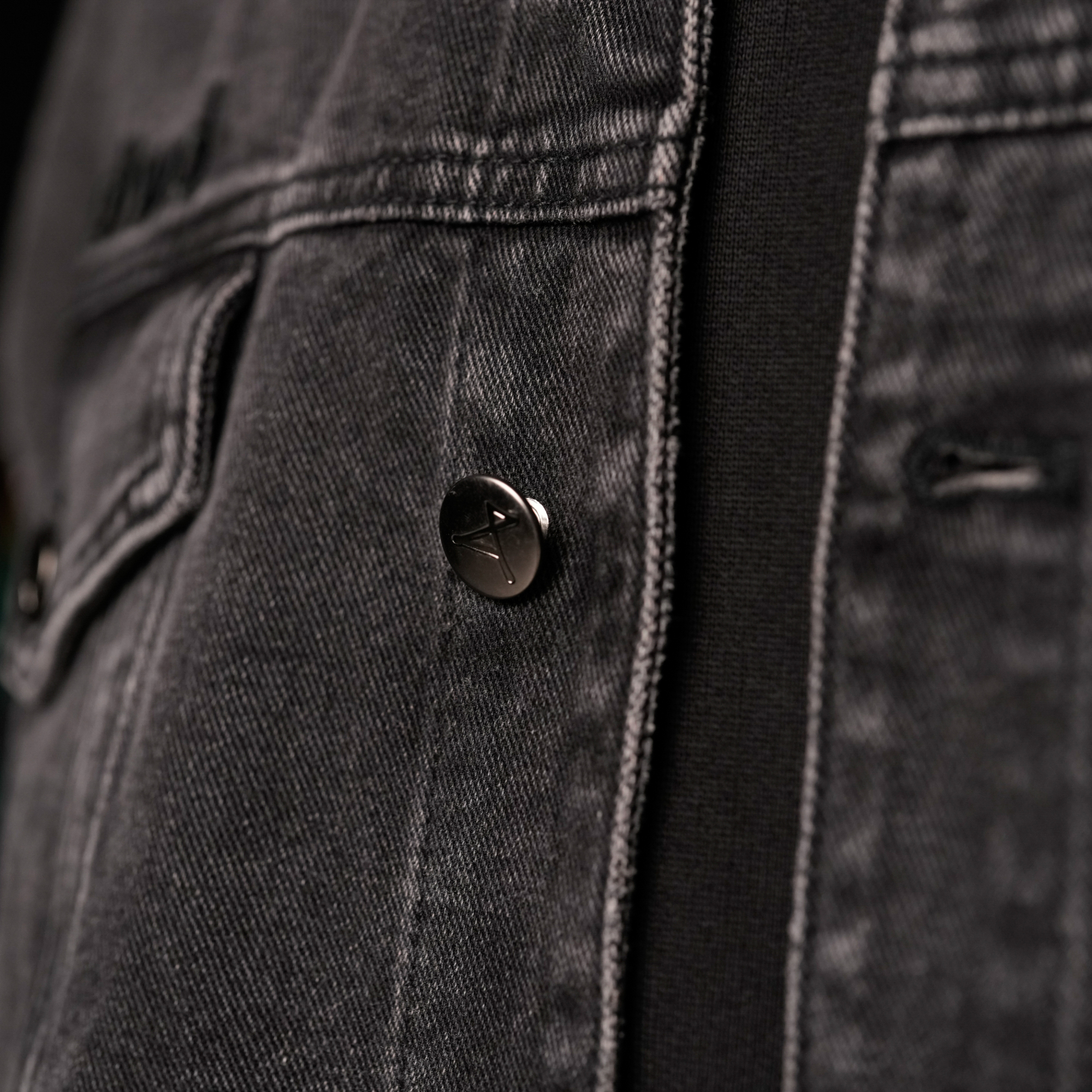 Джинсовая куртка Simple