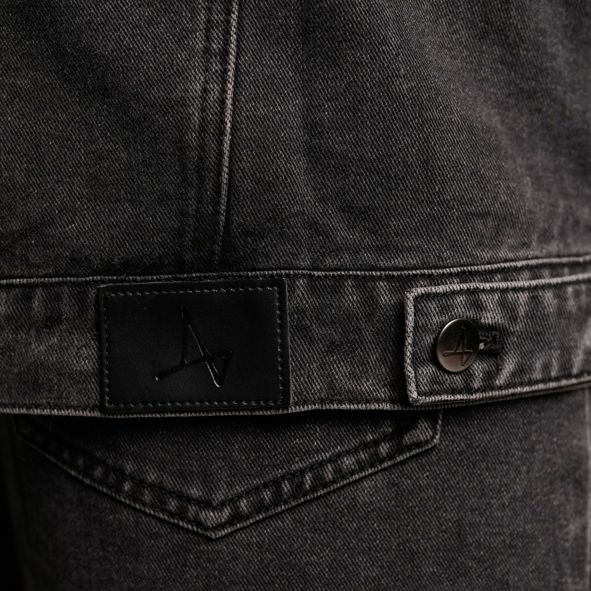 Джинсовая куртка Simple