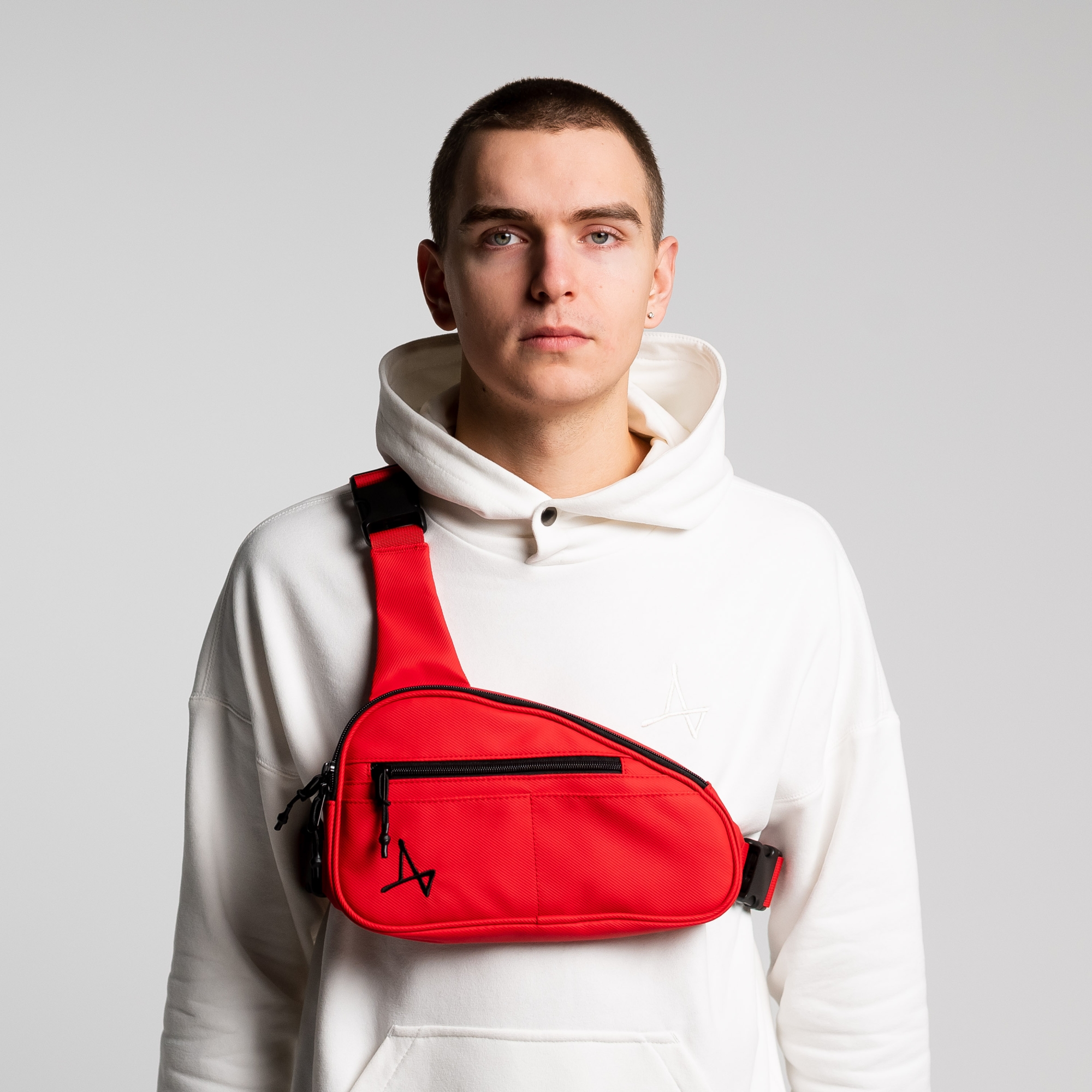 Нагрудная сумка