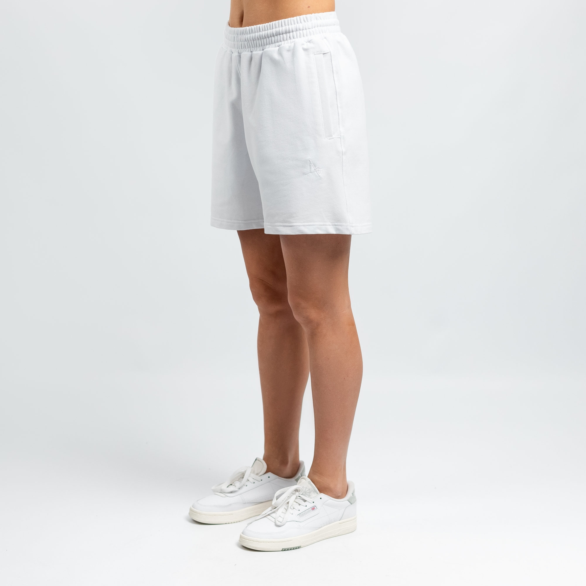 Shorts Simple 3 Velur light