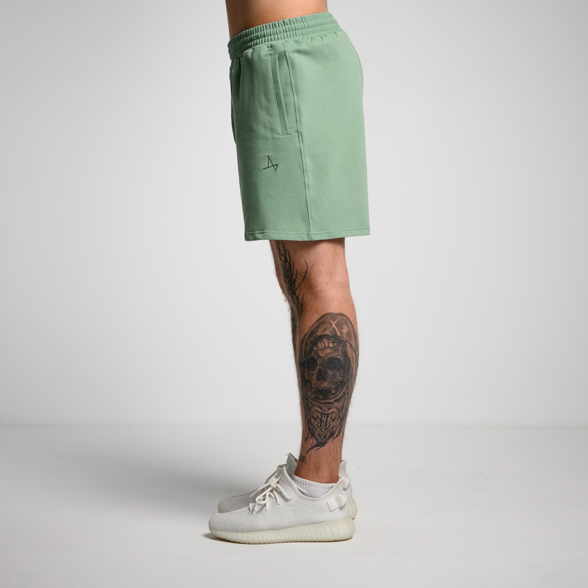 Шорты Simple 3 Velur лёгкие