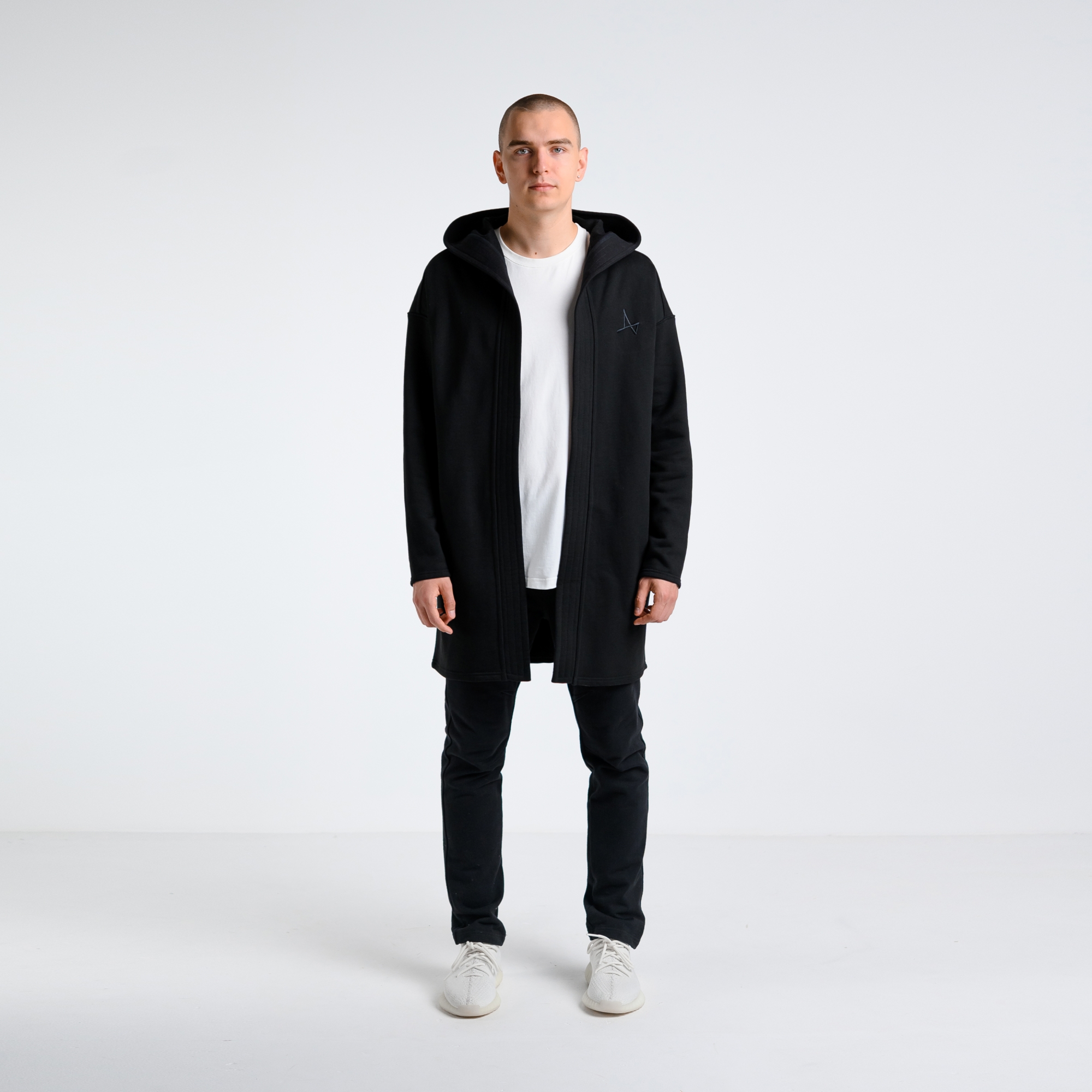 Удлиненное кимоно с капюшоном