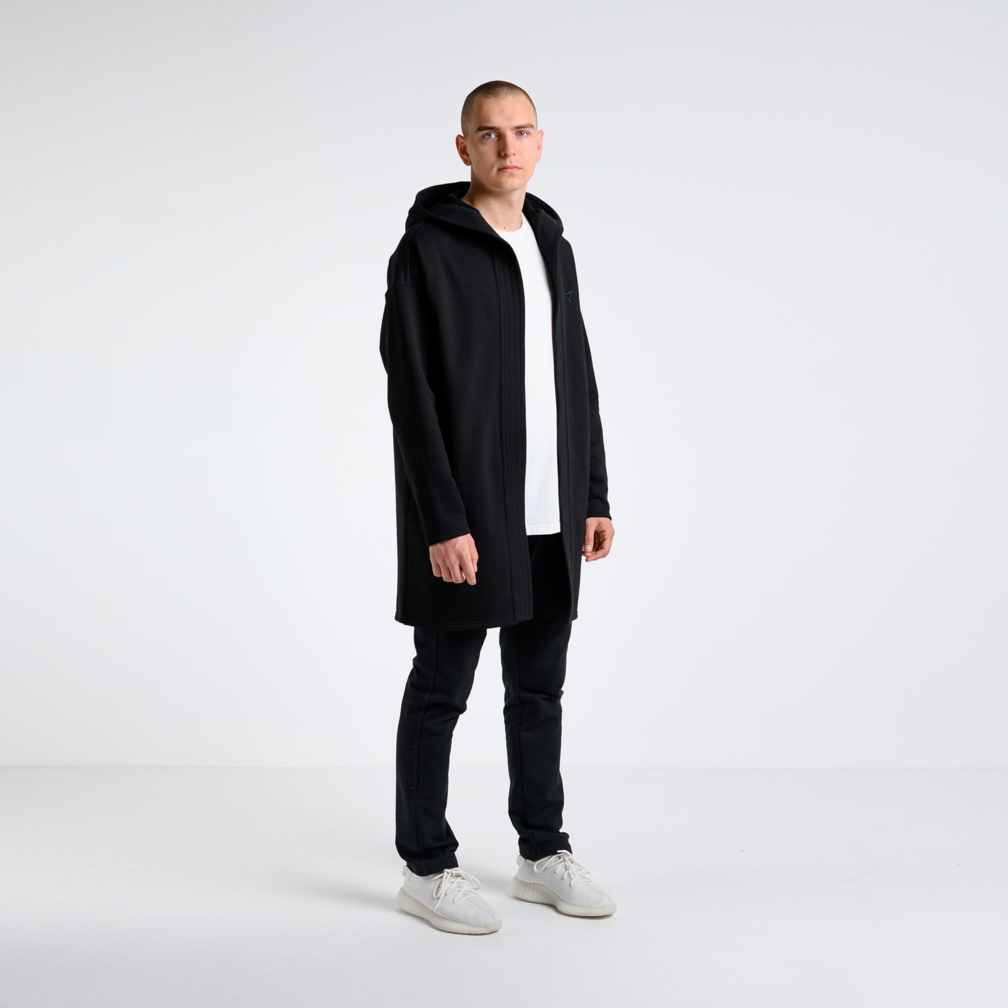 Удлиненное кимоно с капюшоном