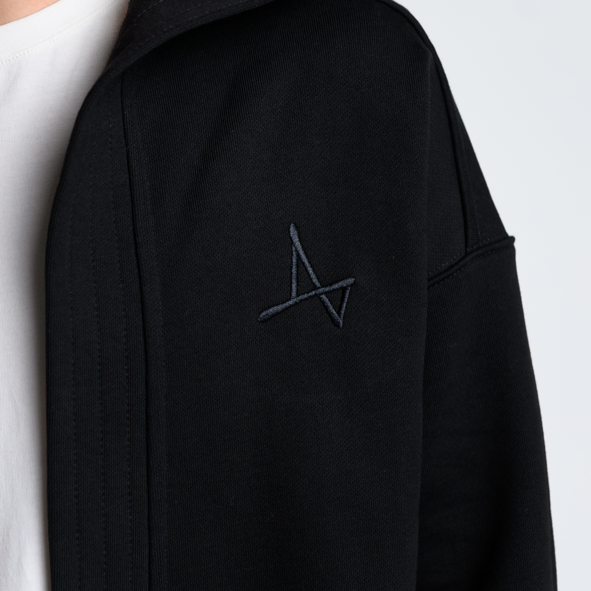 Удлиненное кимоно с капюшоном