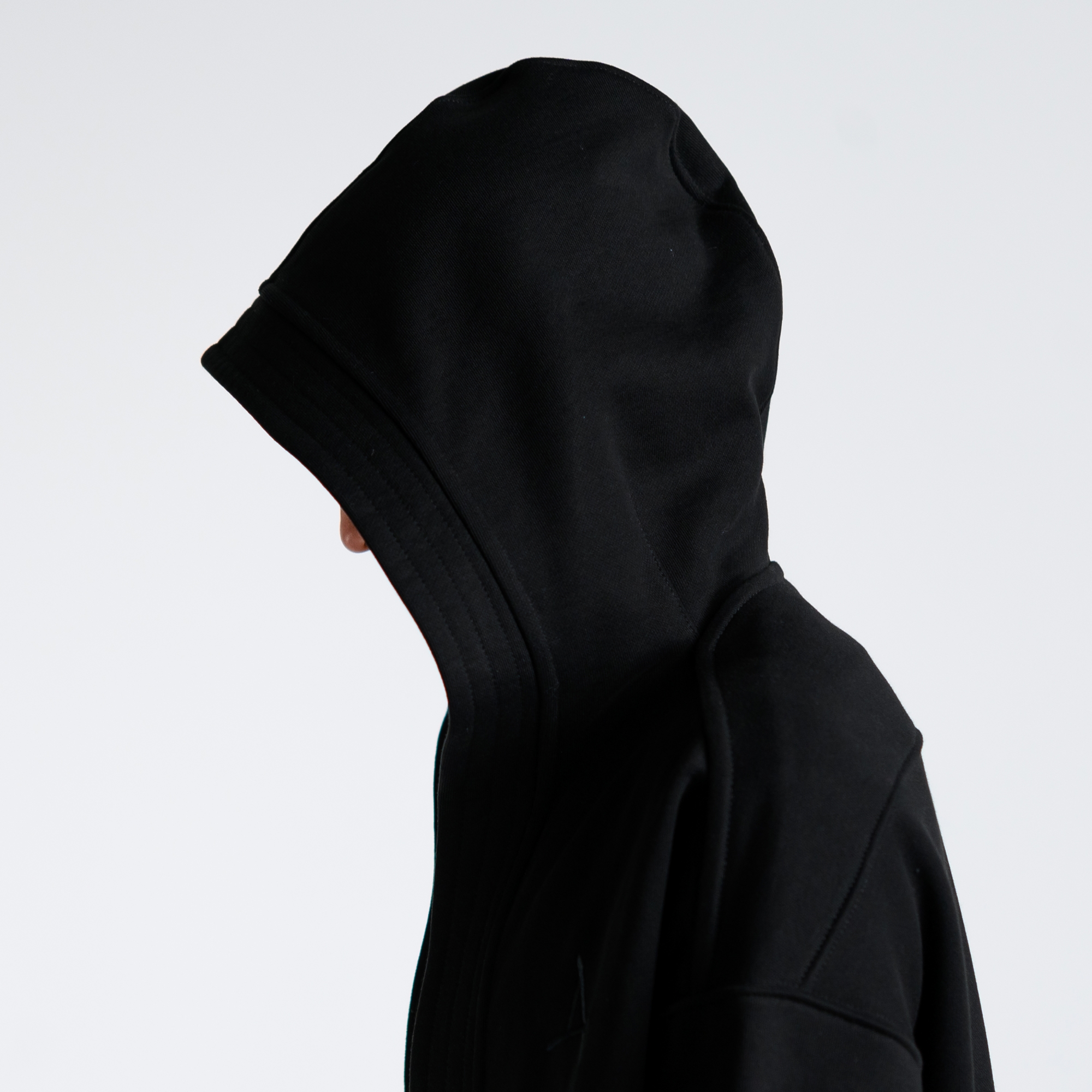 Удлиненное кимоно с капюшоном