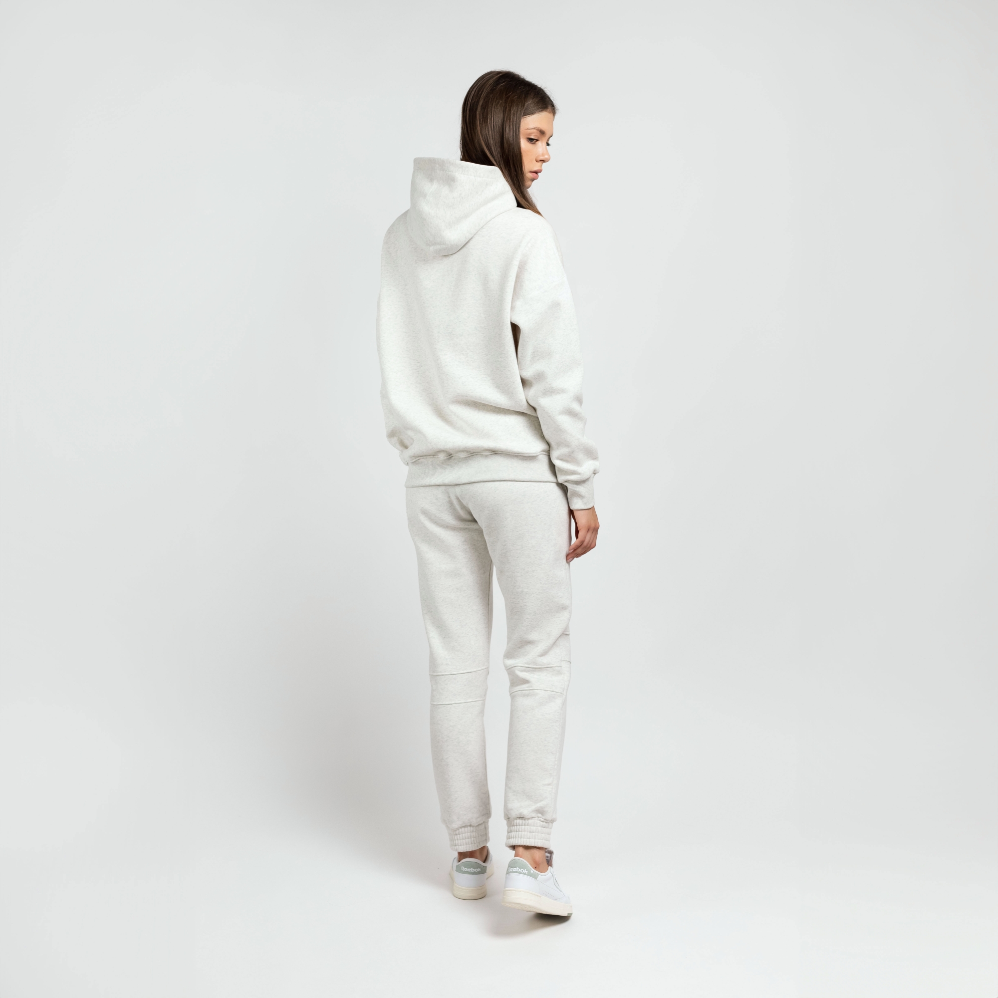 Утеплённое худи с кнопкой