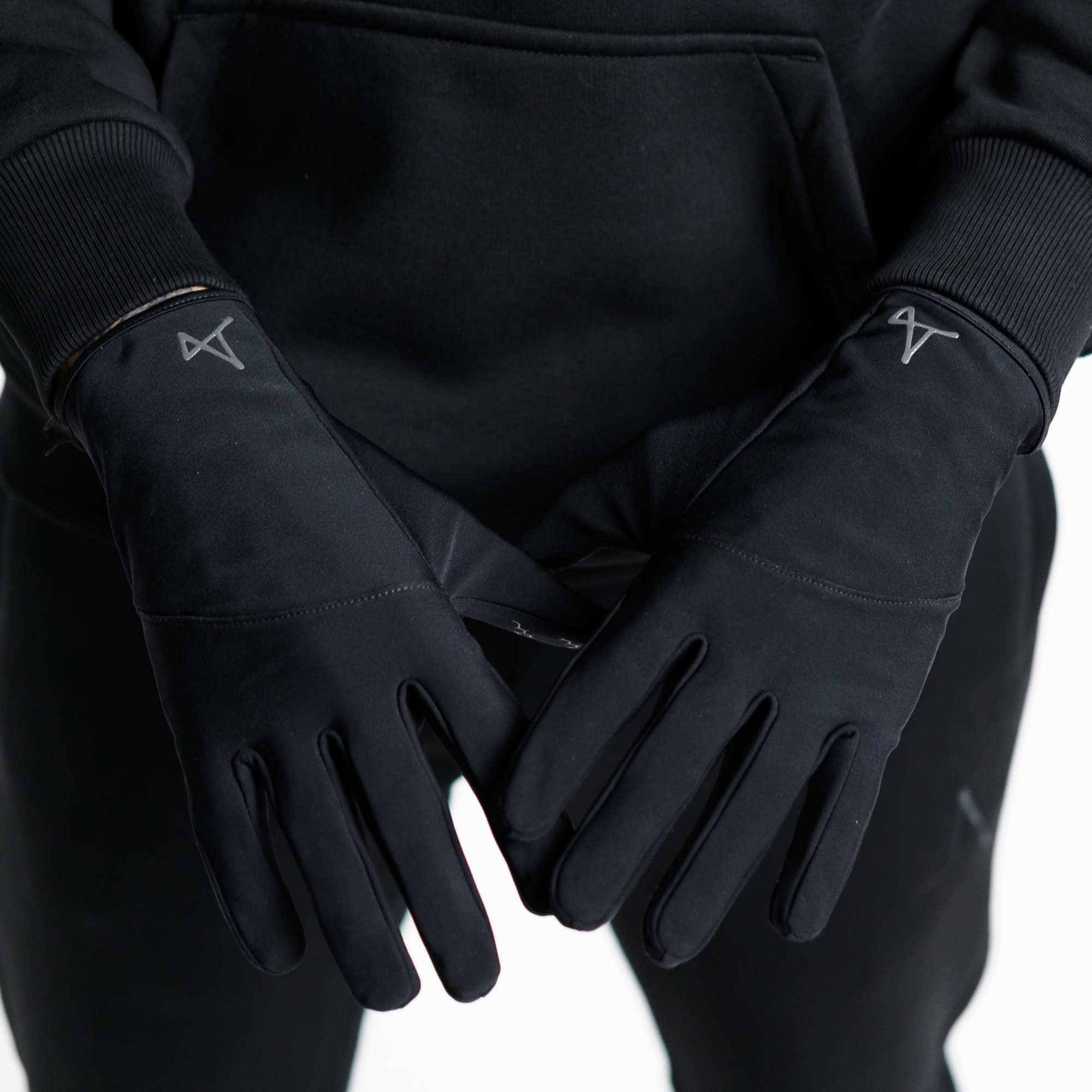 Тренировочные перчатки (Gloves04) — Indiwd