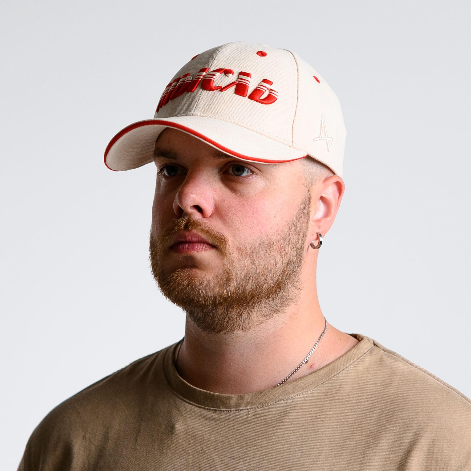 Кепка Мысль