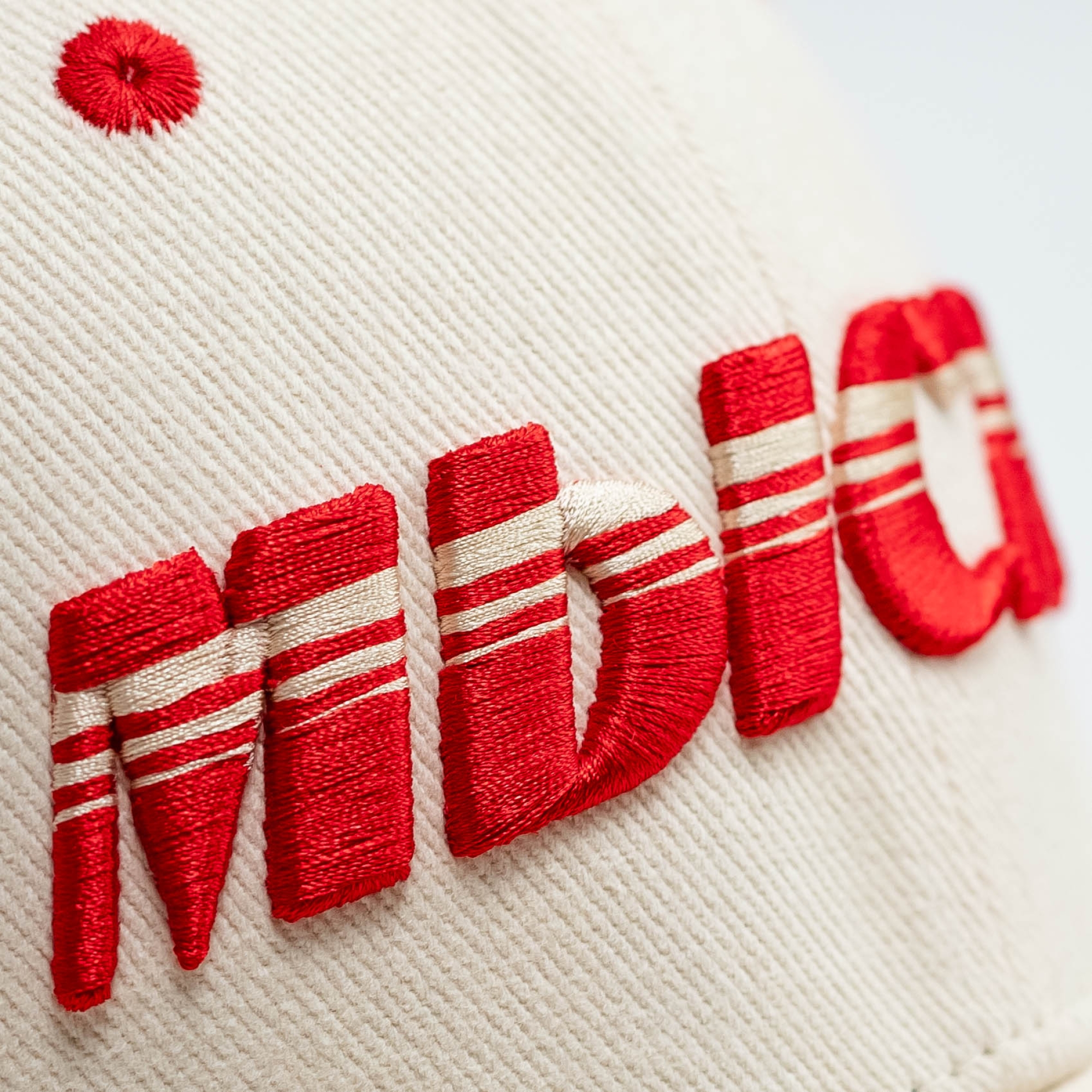 Кепка Мысль