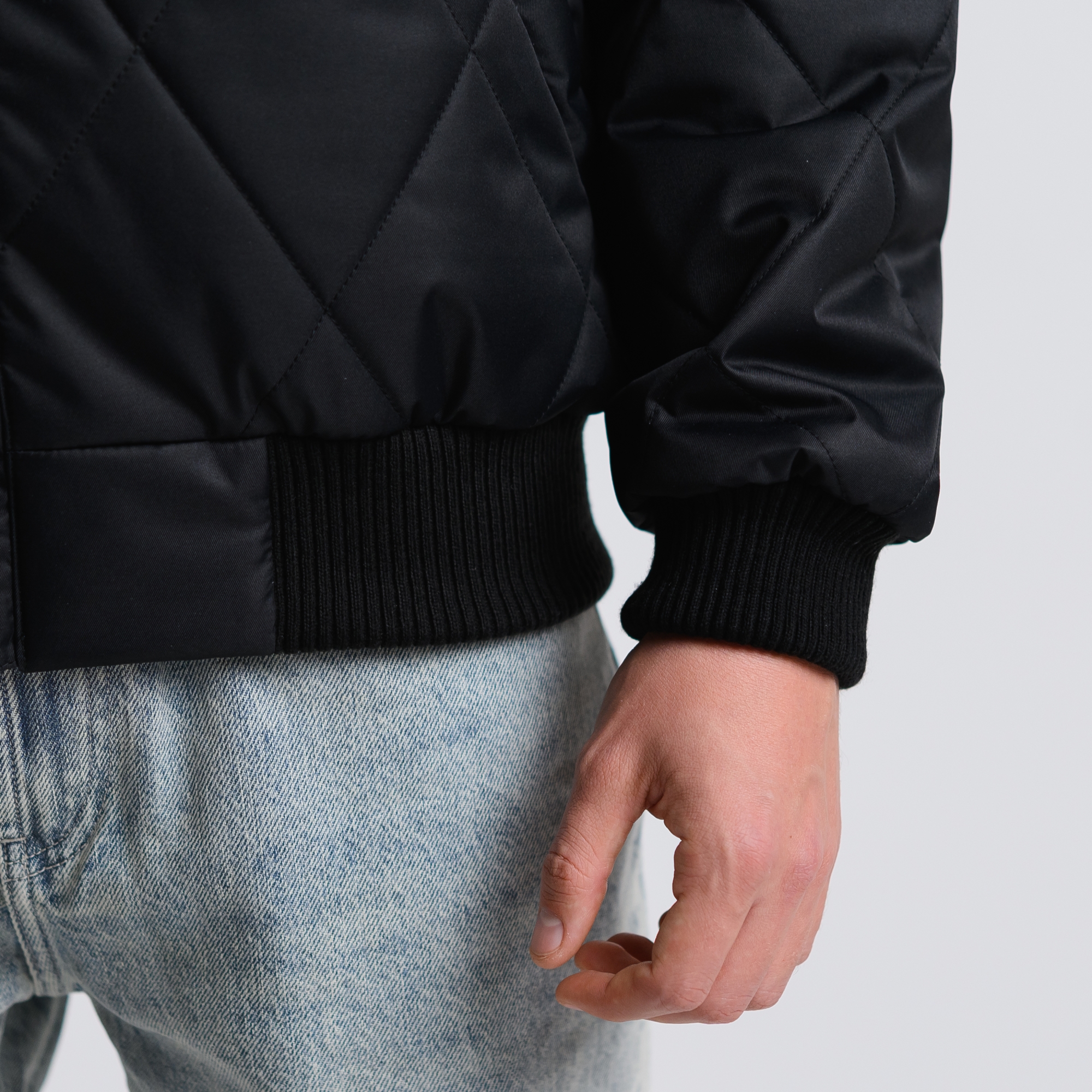 Бомбер стеганый