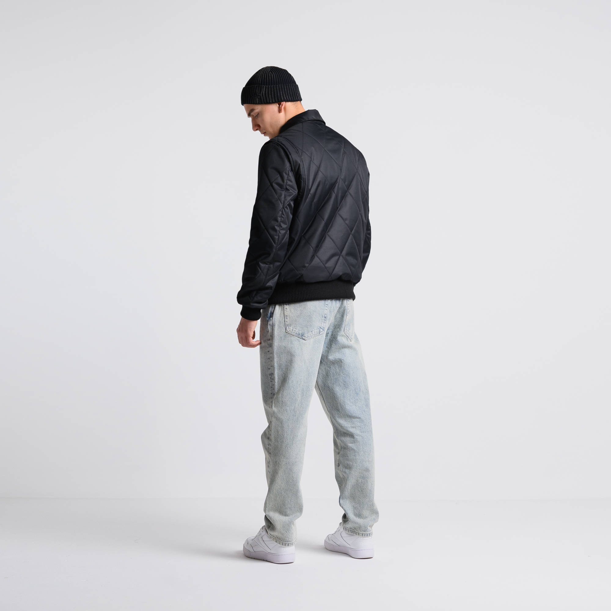 Бомбер стеганый