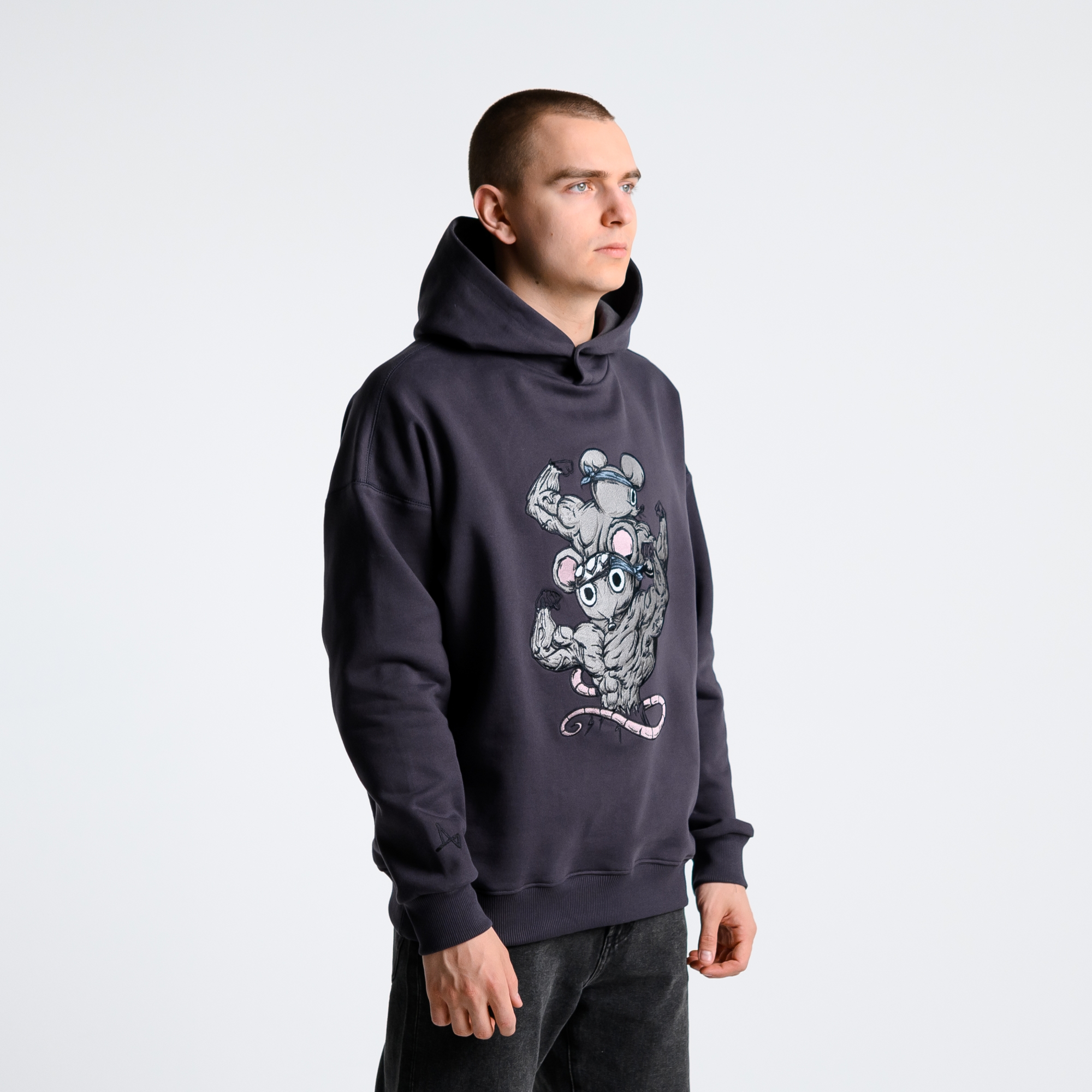 Худи Мыши с мышцами