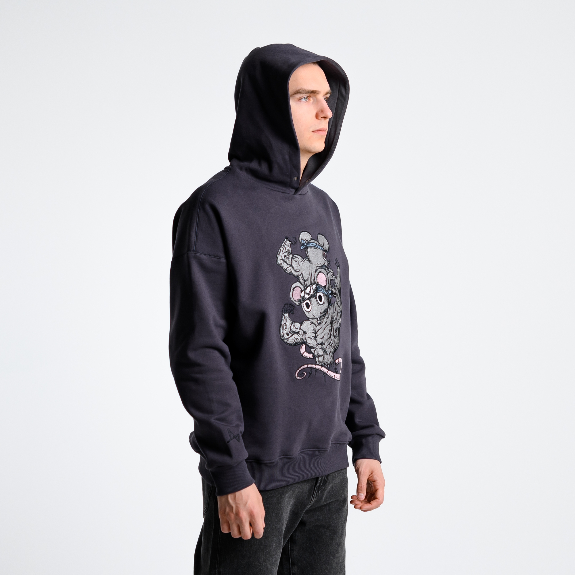 Худи Мыши с мышцами