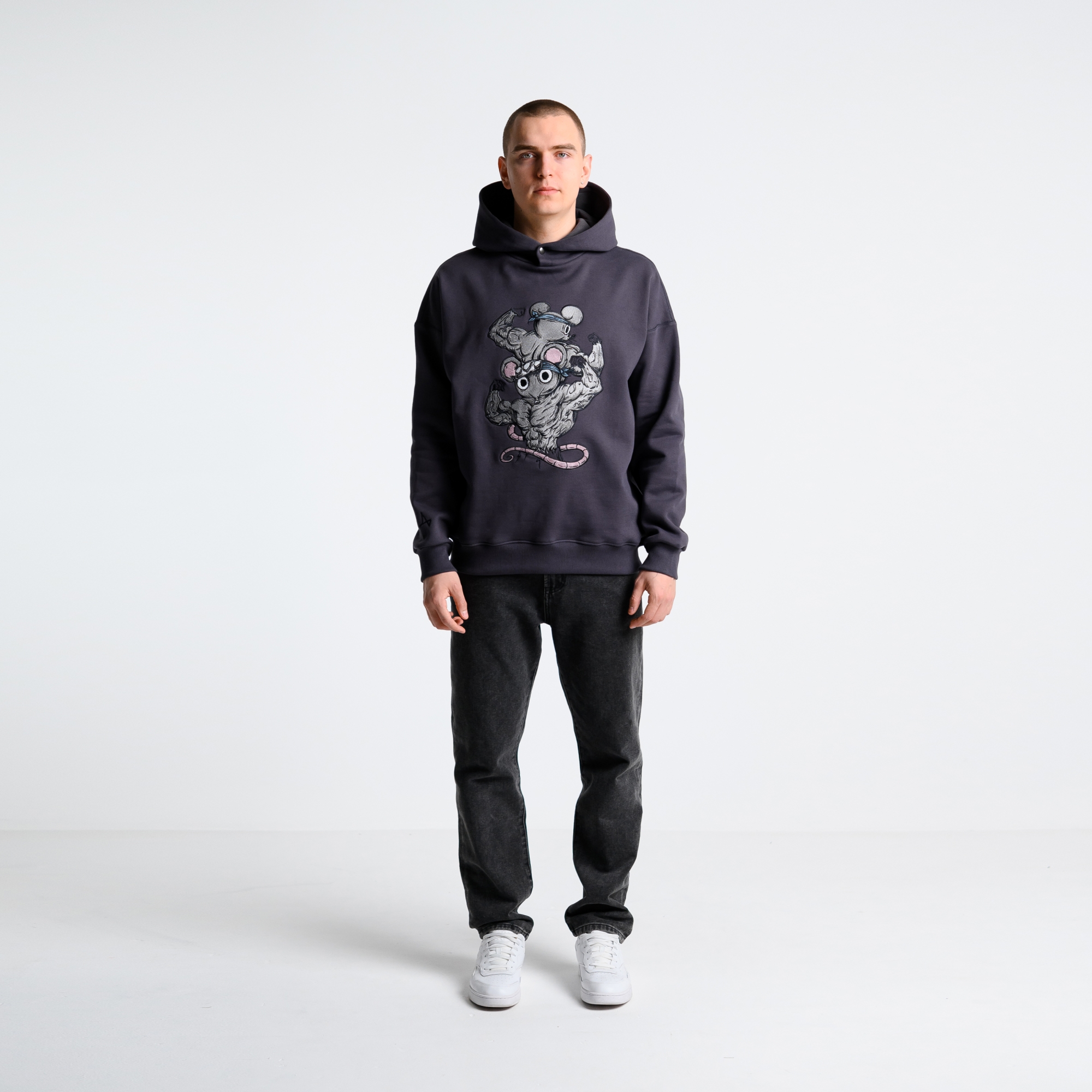 Худи Мыши с мышцами