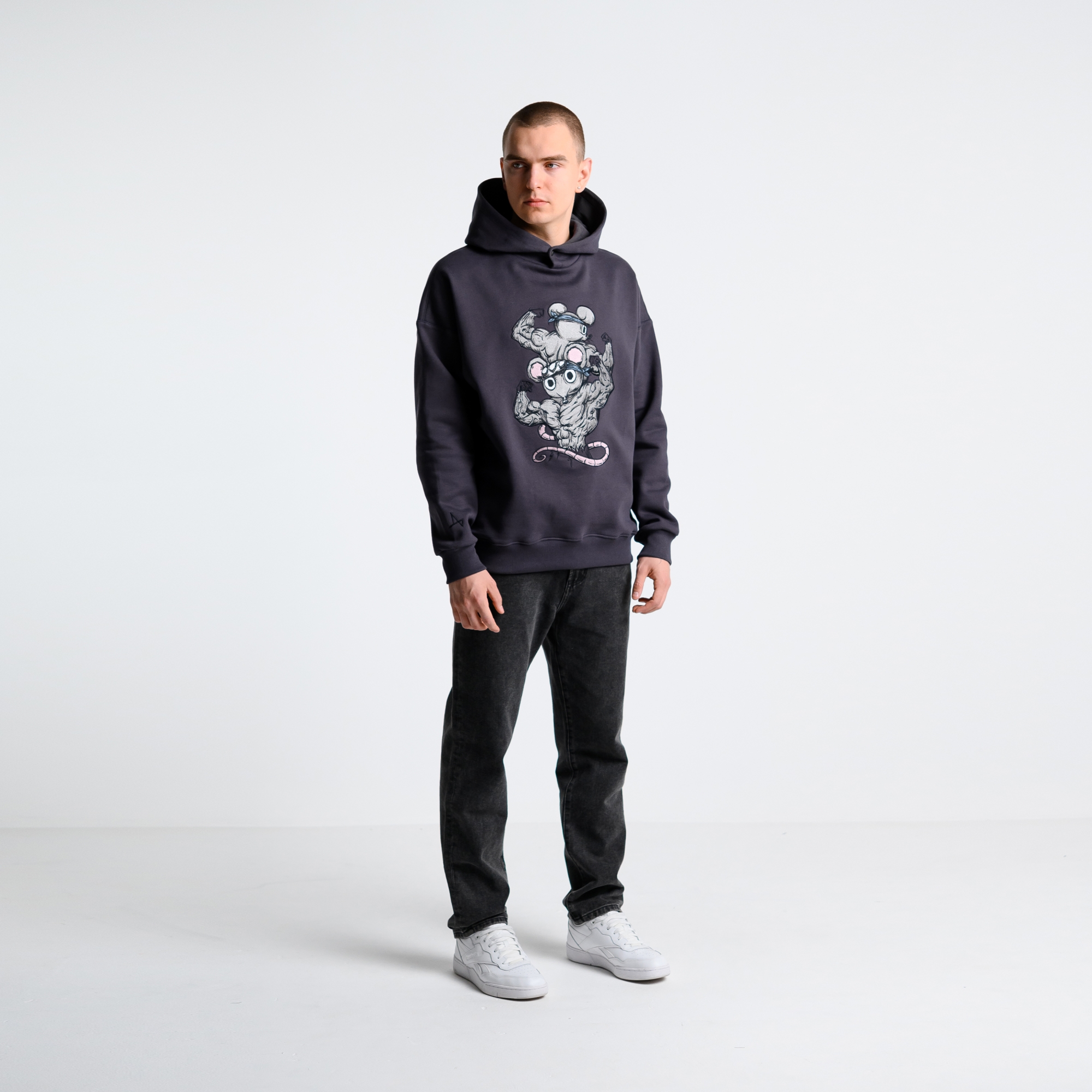 Худи Мыши с мышцами