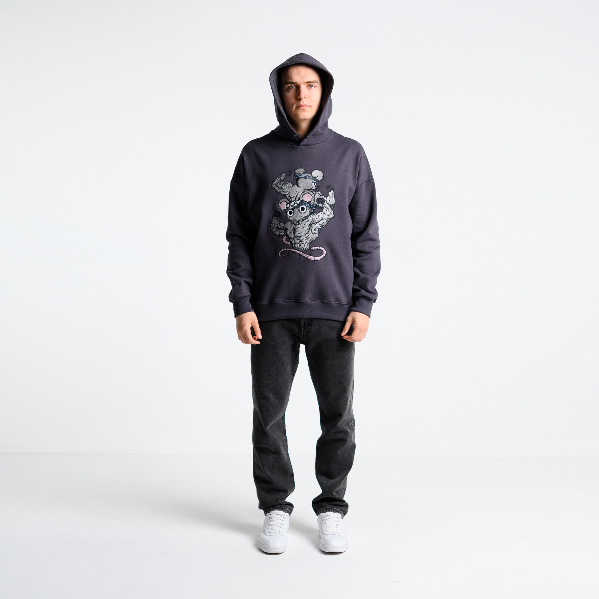 Худи Мыши с мышцами