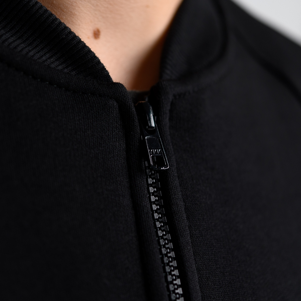 Утеплённая толстовка на молнии