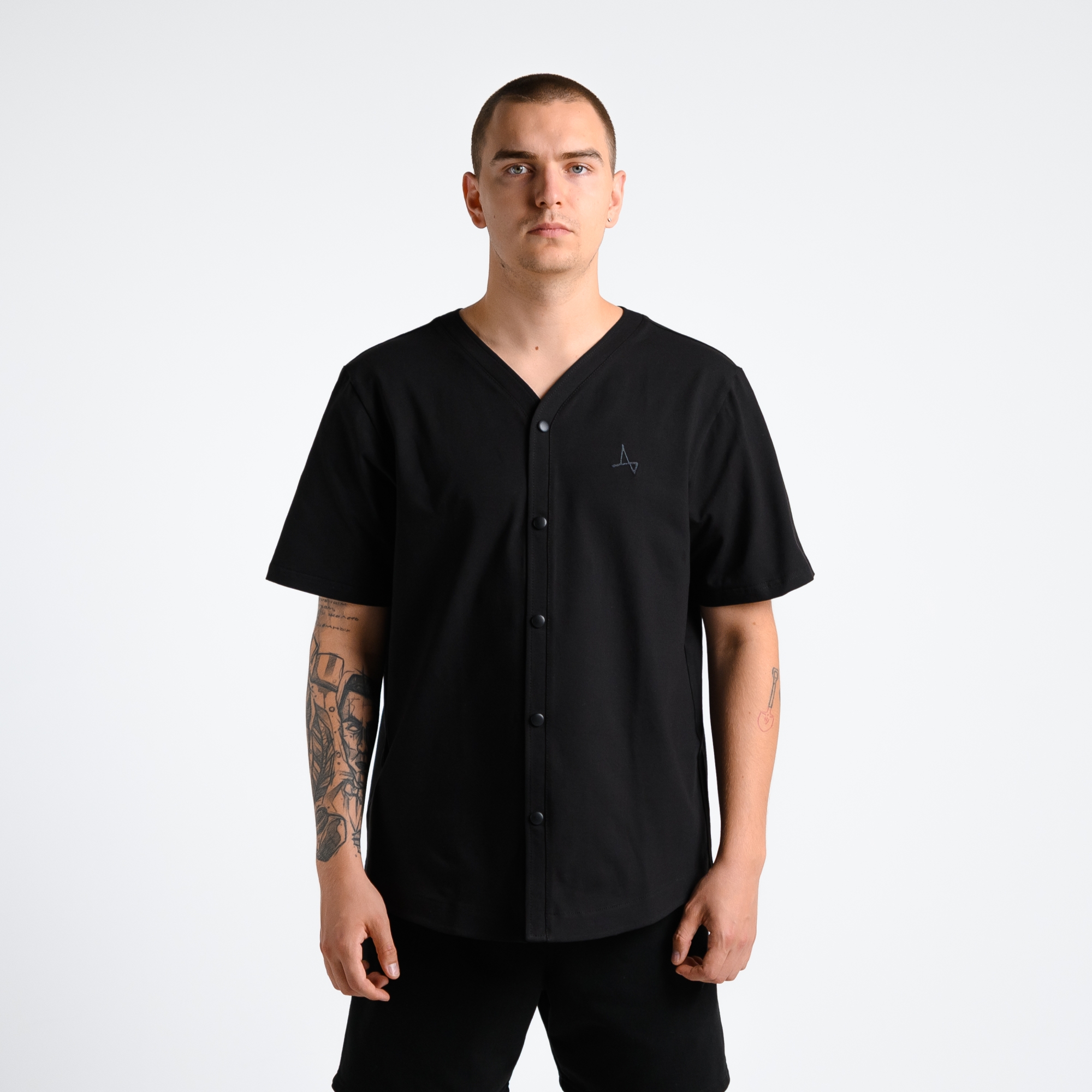 Футболка бейсбольная