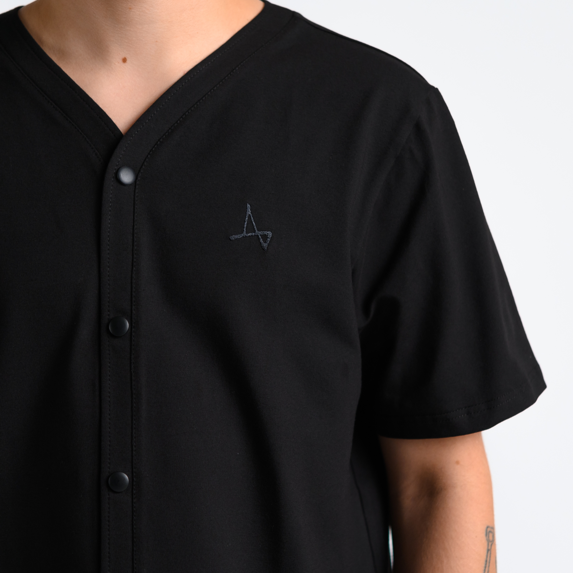 Футболка бейсбольная