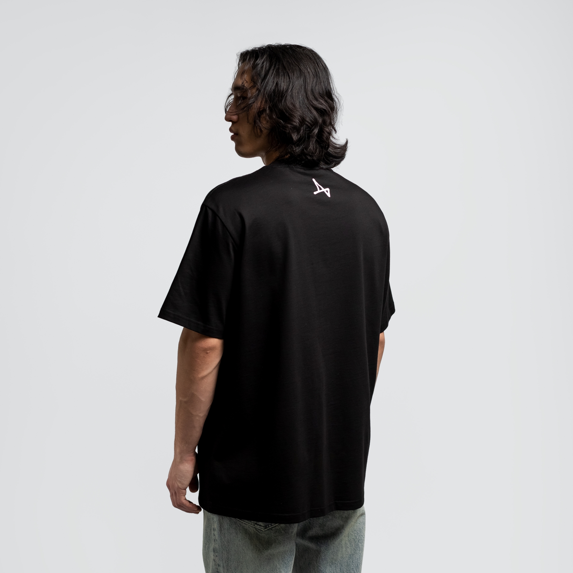 Футболка c логотипом