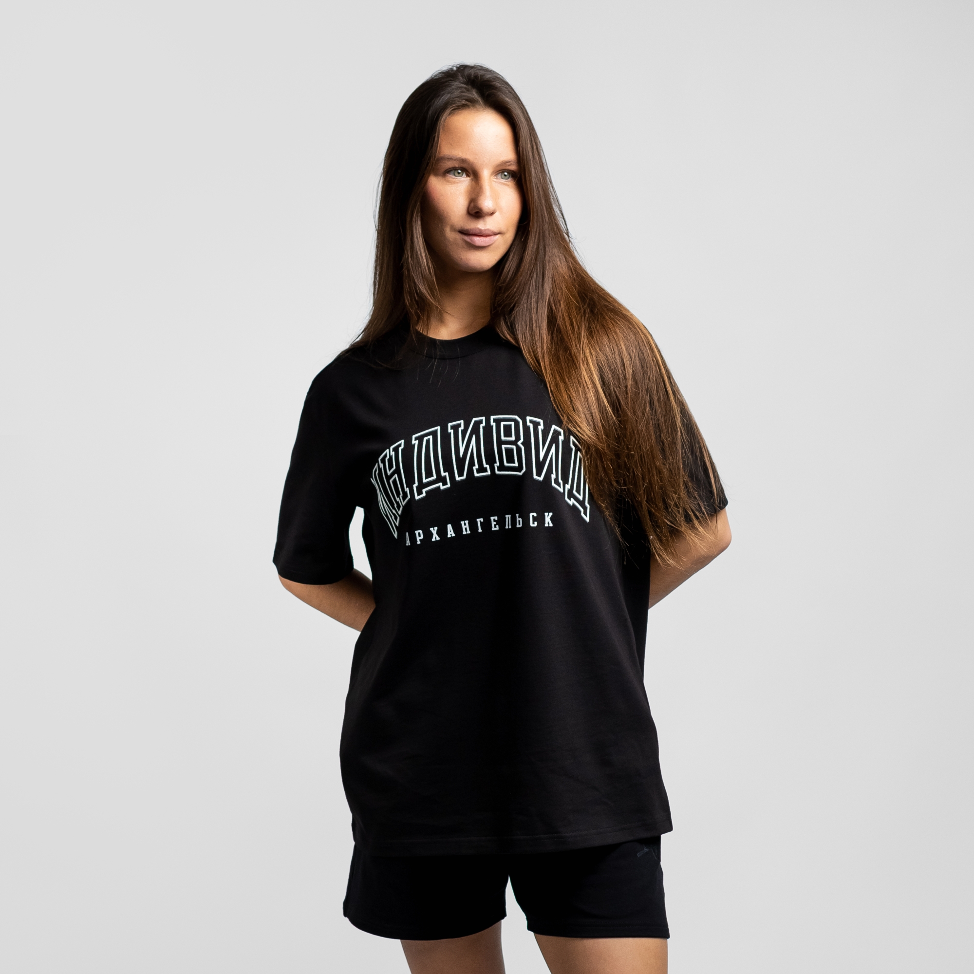 Футболка c логотипом