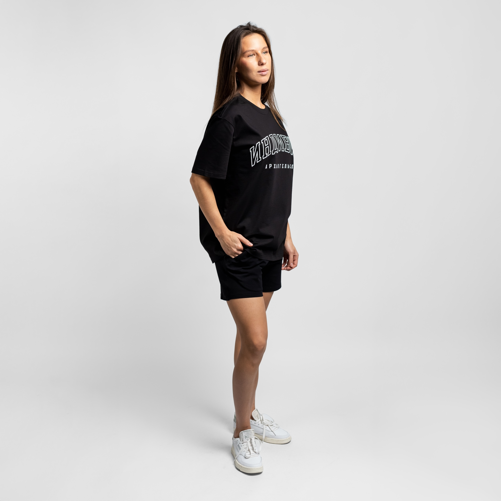 Футболка c логотипом