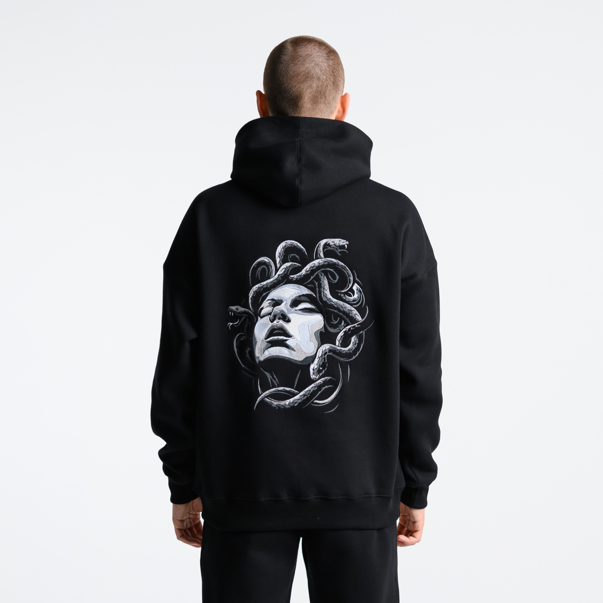 Утеплённое худи Медуза