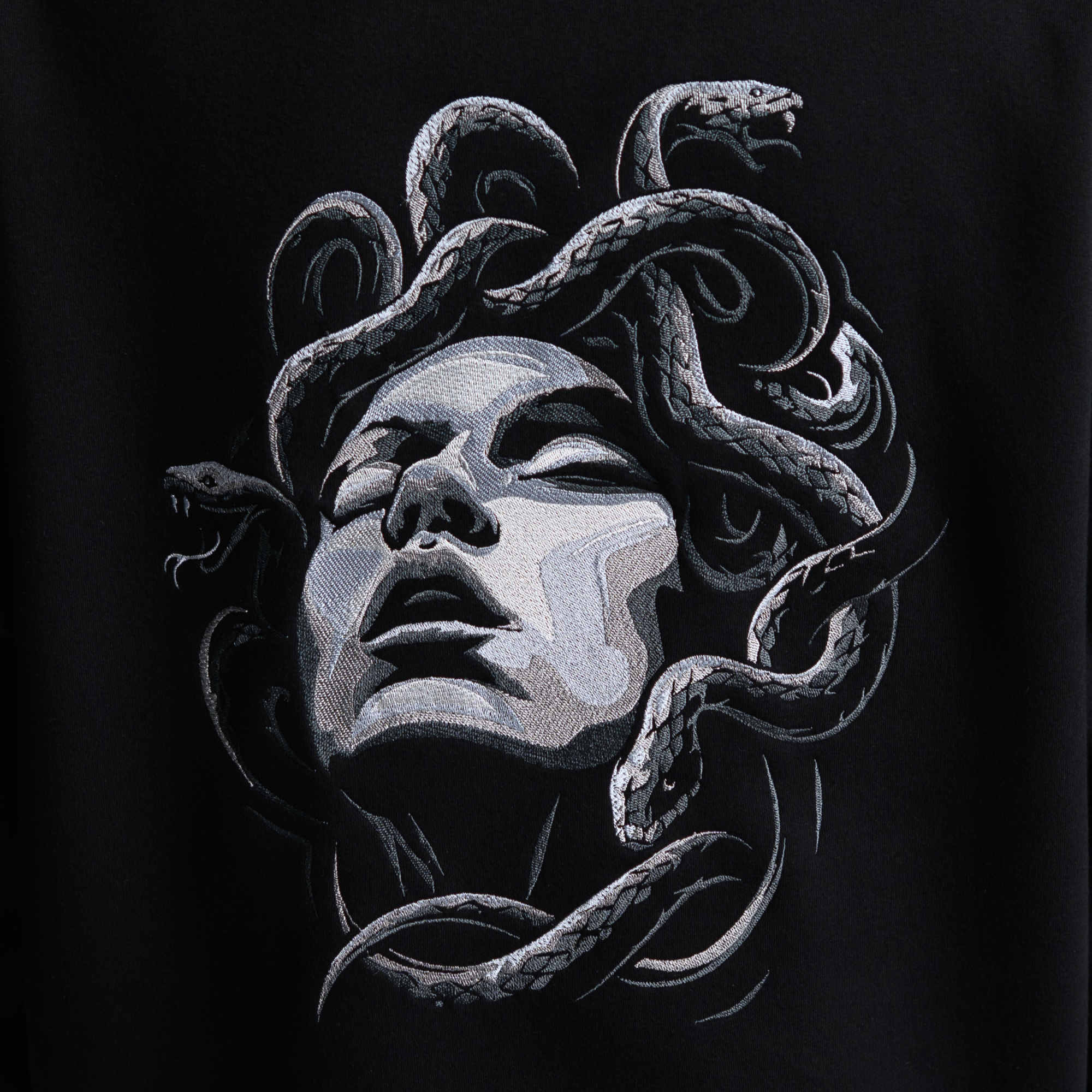 Утеплённое худи Медуза