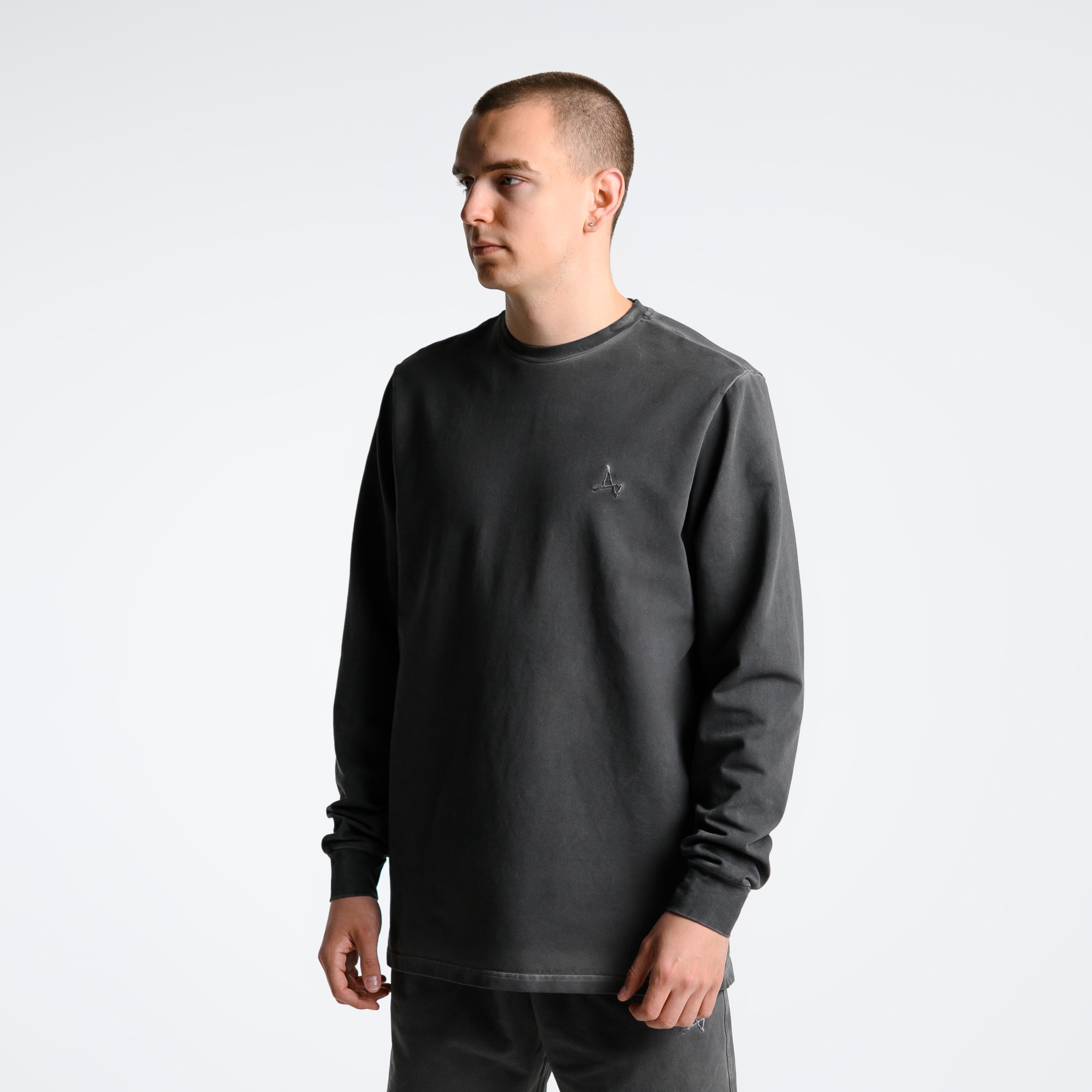 Лонгслив Garment Dye