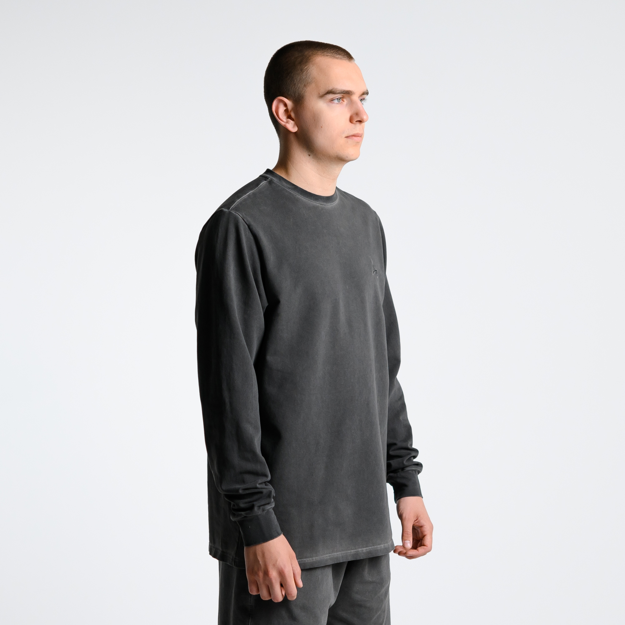 Лонгслив Garment Dye