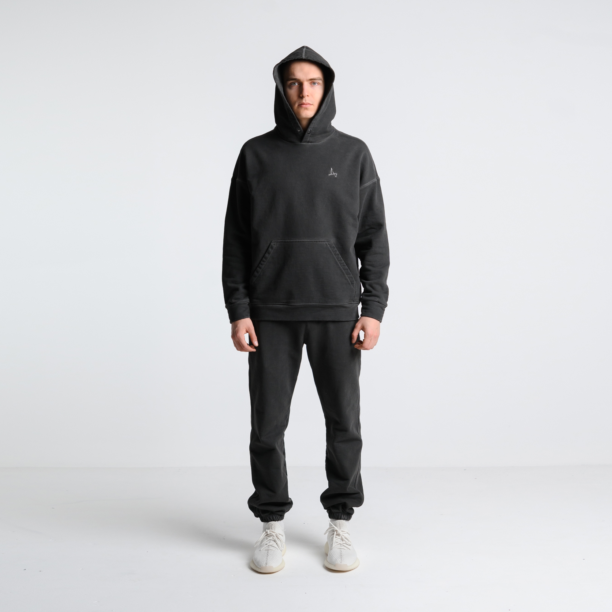 Худи Garment Dye