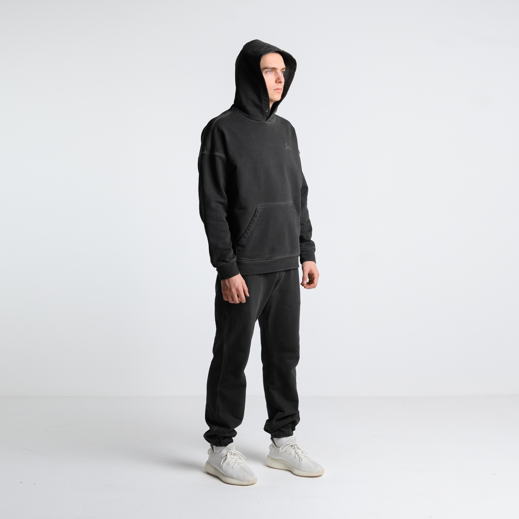 Худи Garment Dye