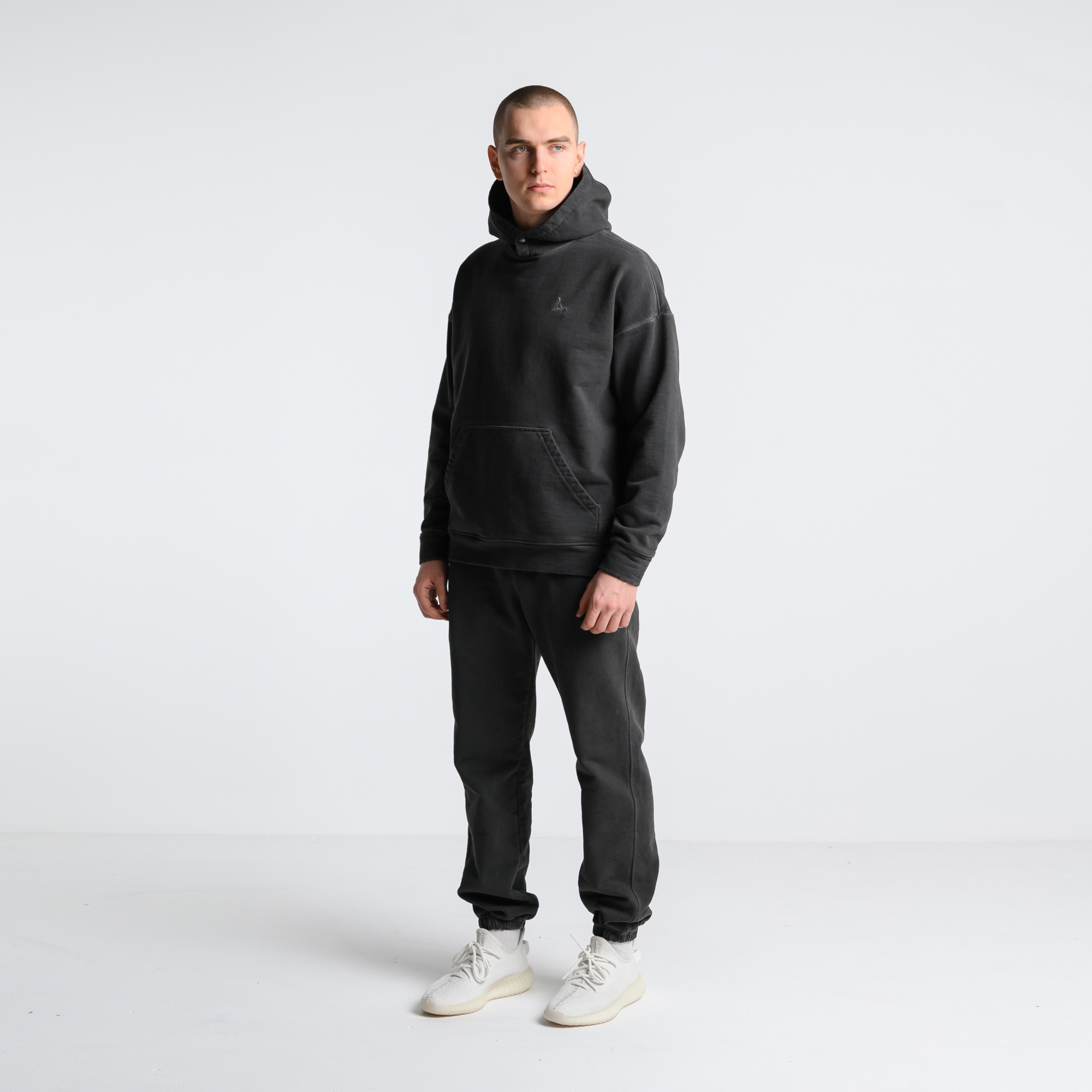 Худи Garment Dye