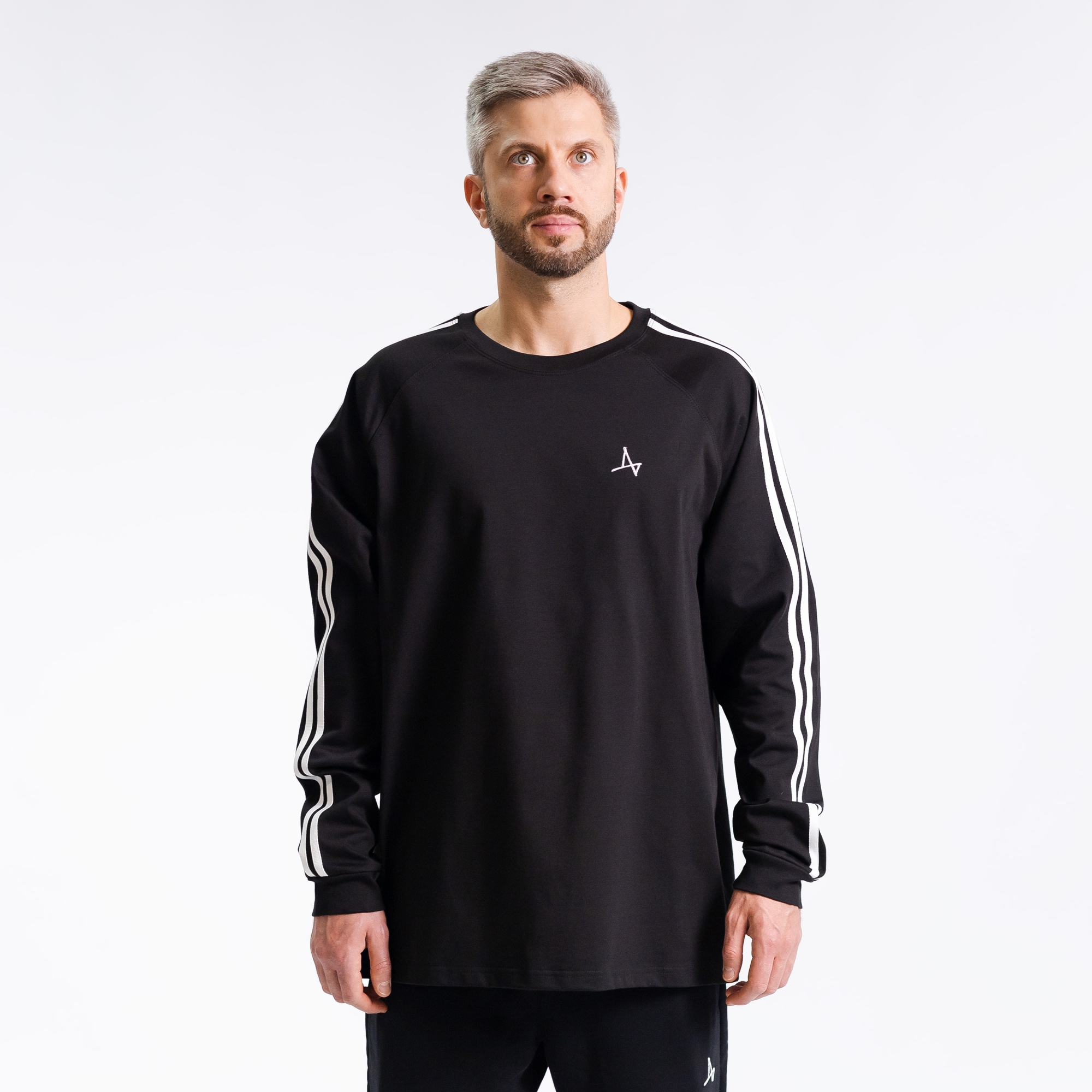 Лонгслив c лампасами