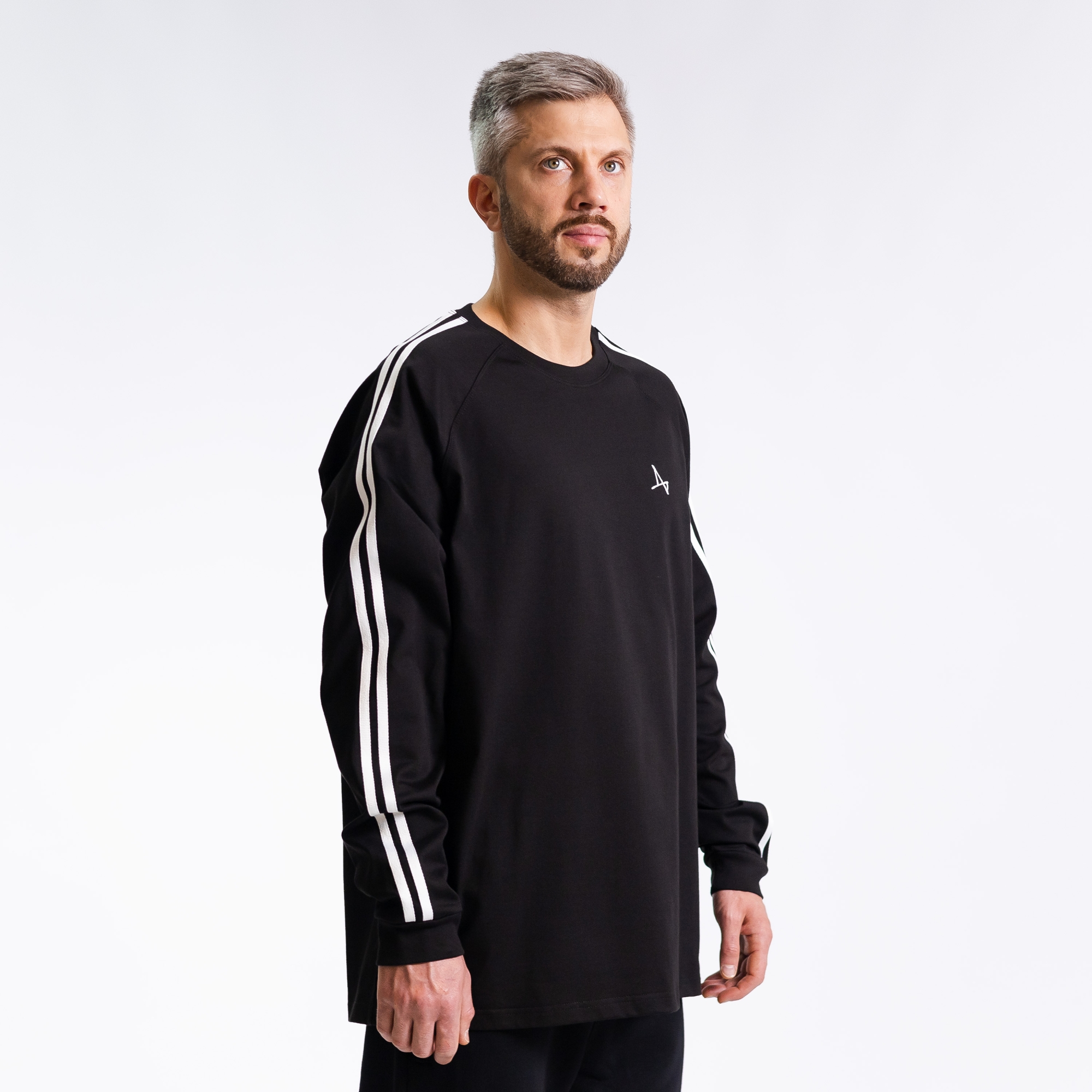 Лонгслив c лампасами