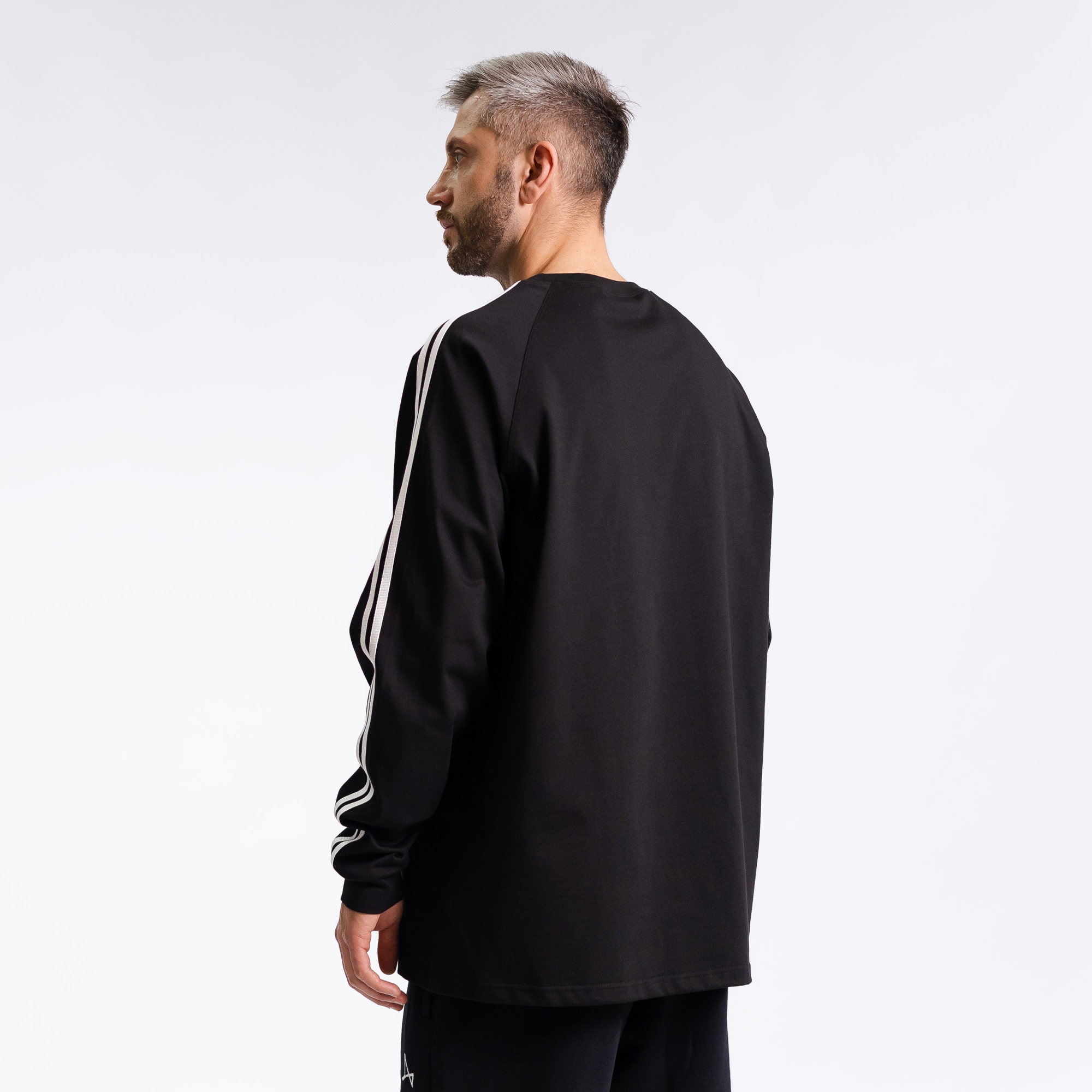 Лонгслив c лампасами