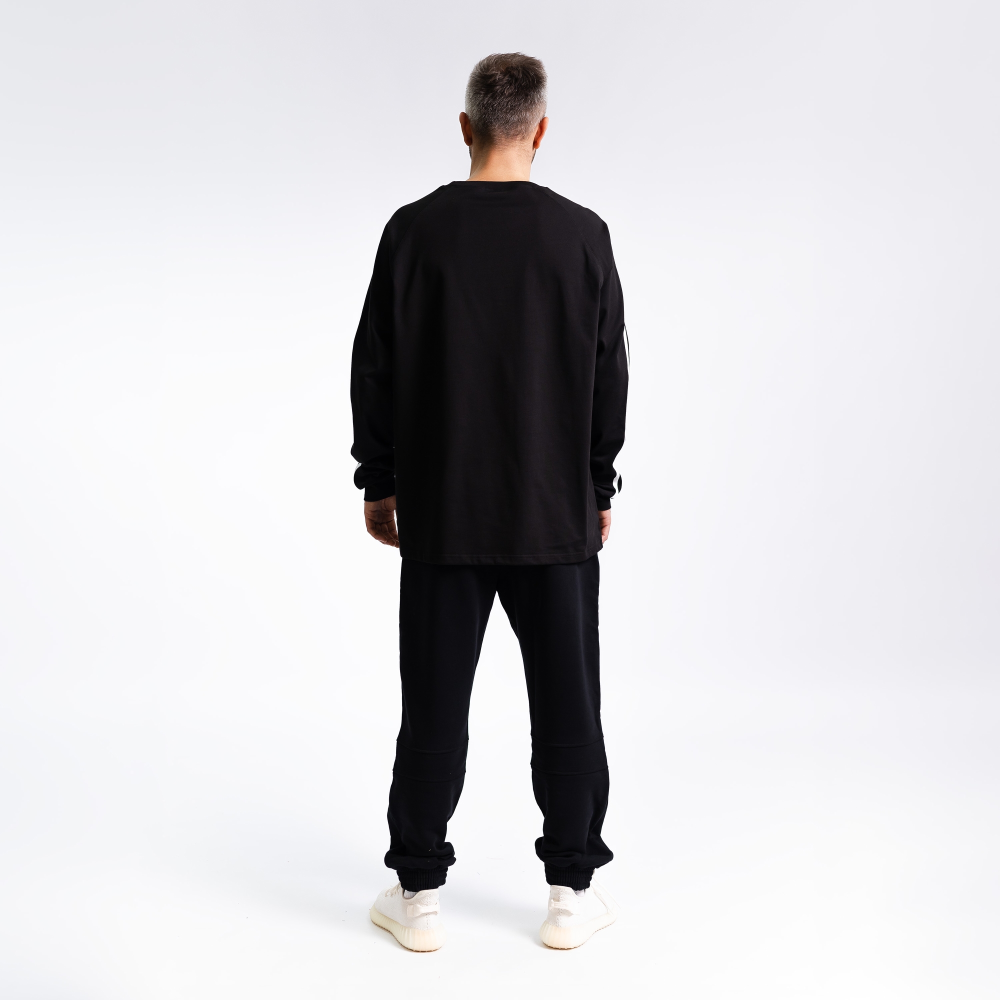 Лонгслив c лампасами