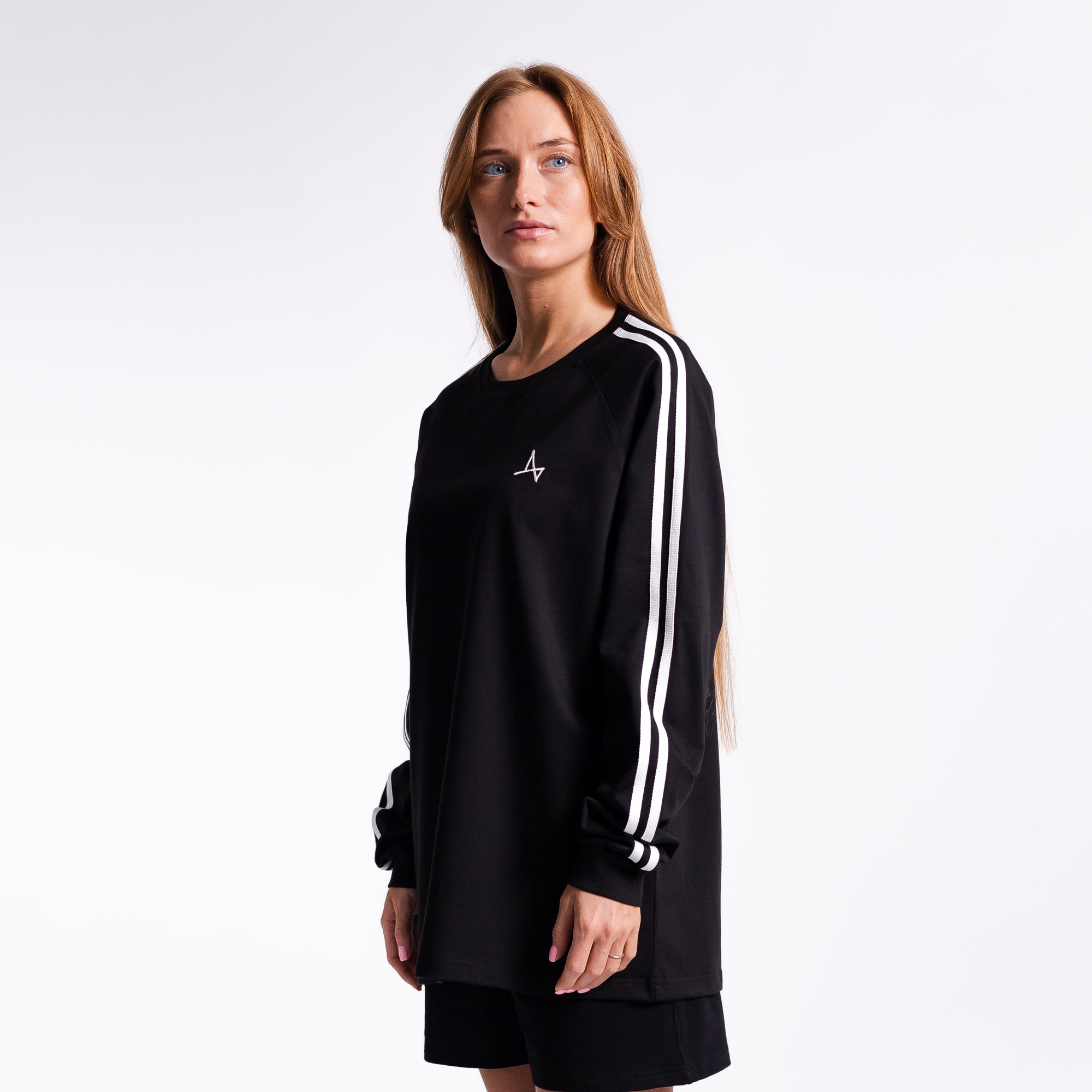 Лонгслив c лампасами