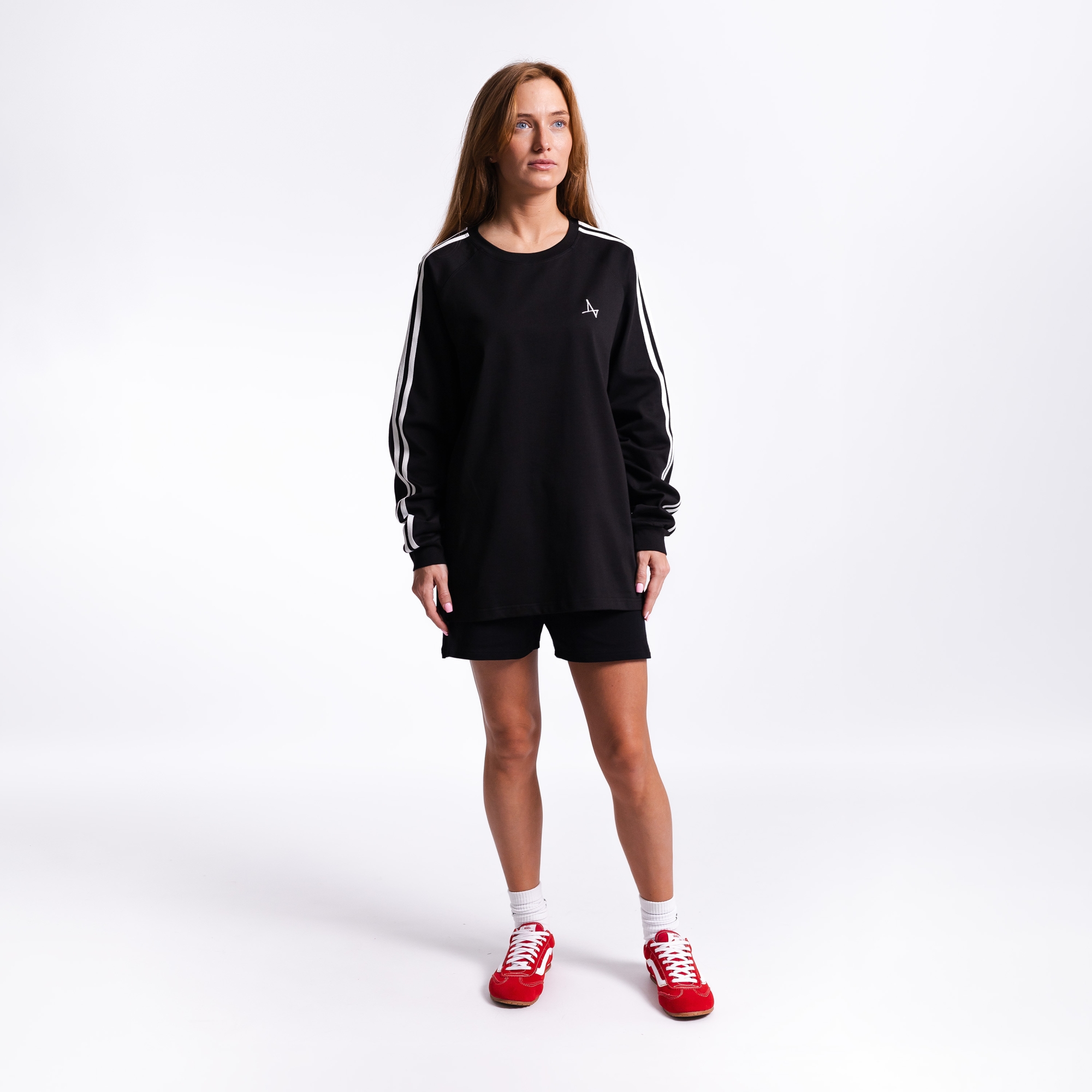 Лонгслив c лампасами