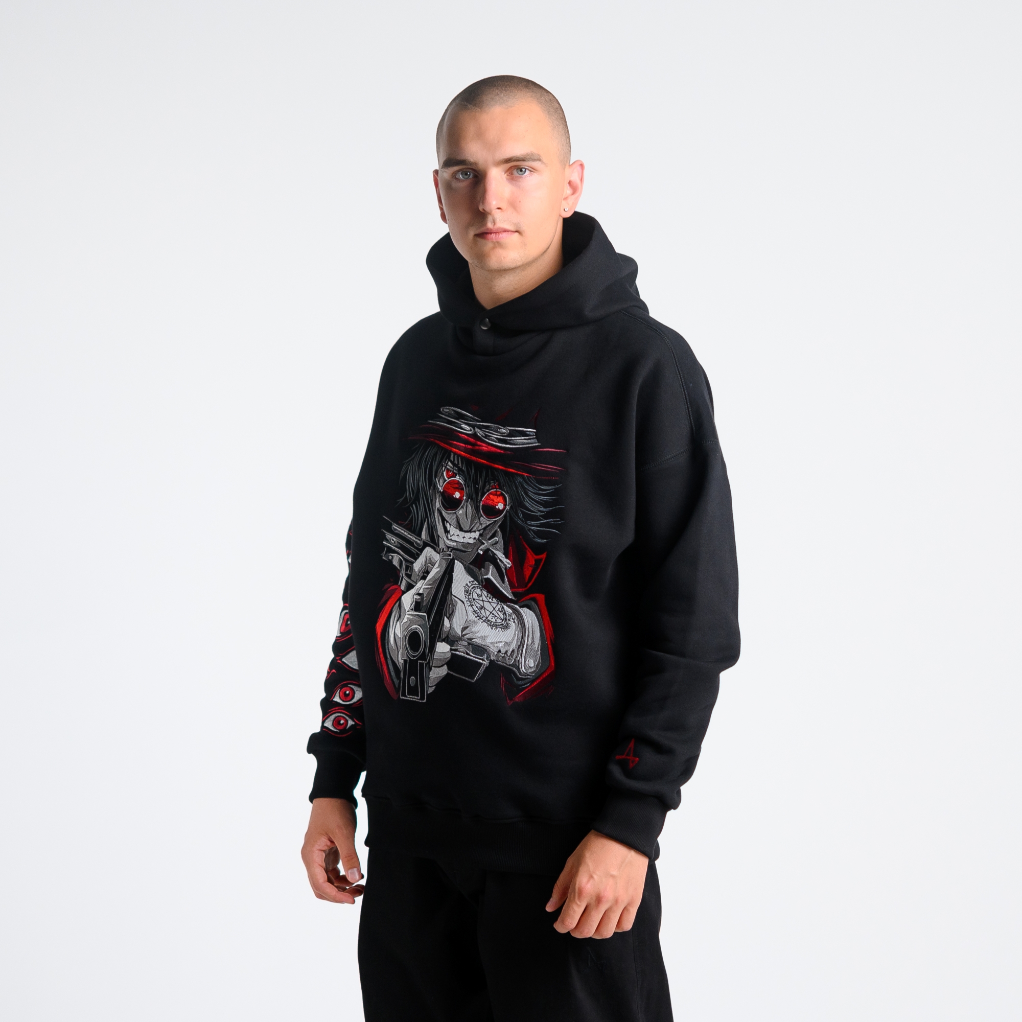 Худи c вышивкой