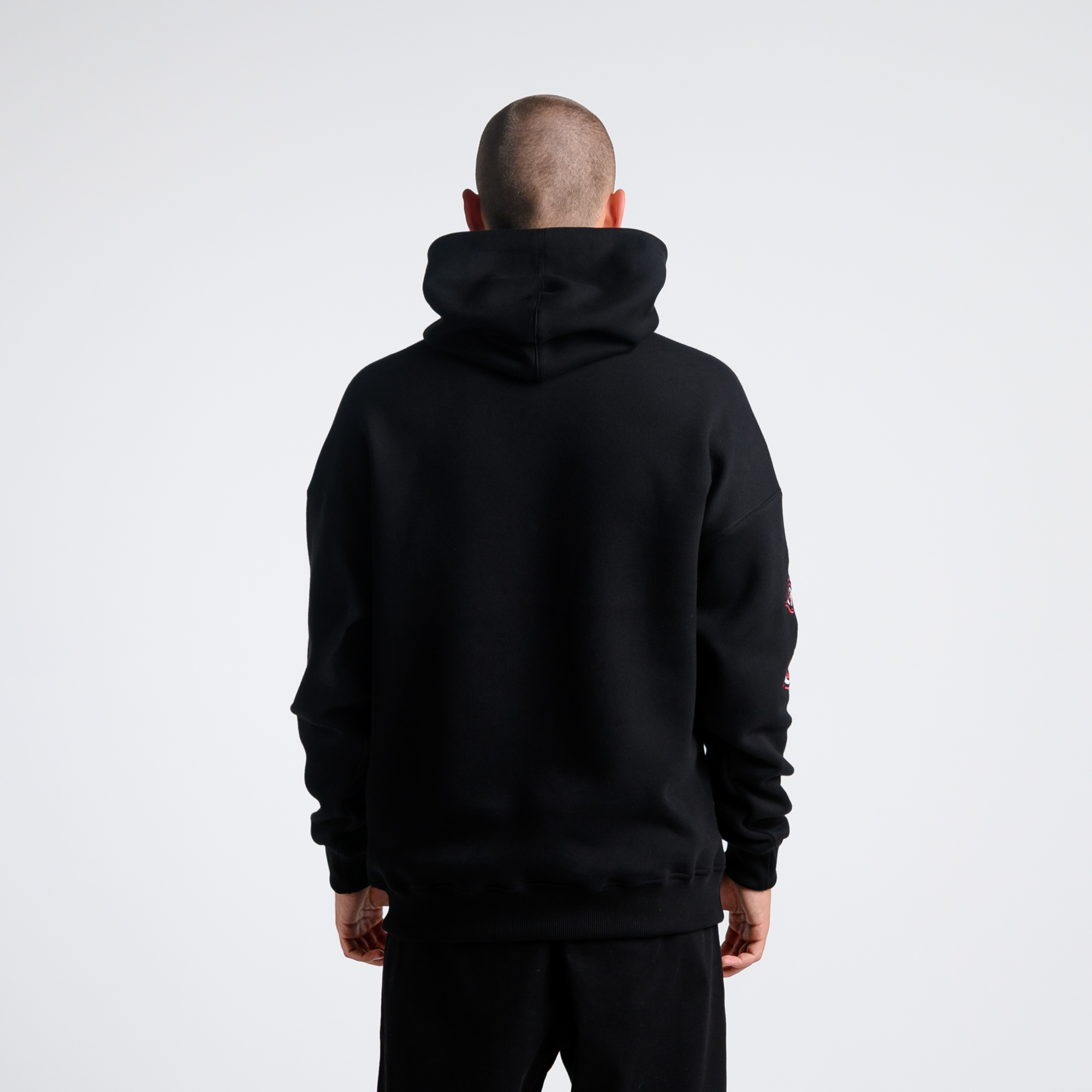 Худи c вышивкой