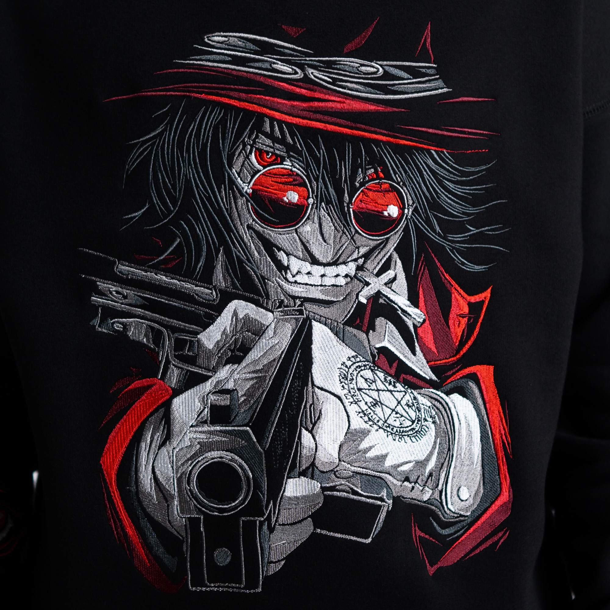 Худи c вышивкой