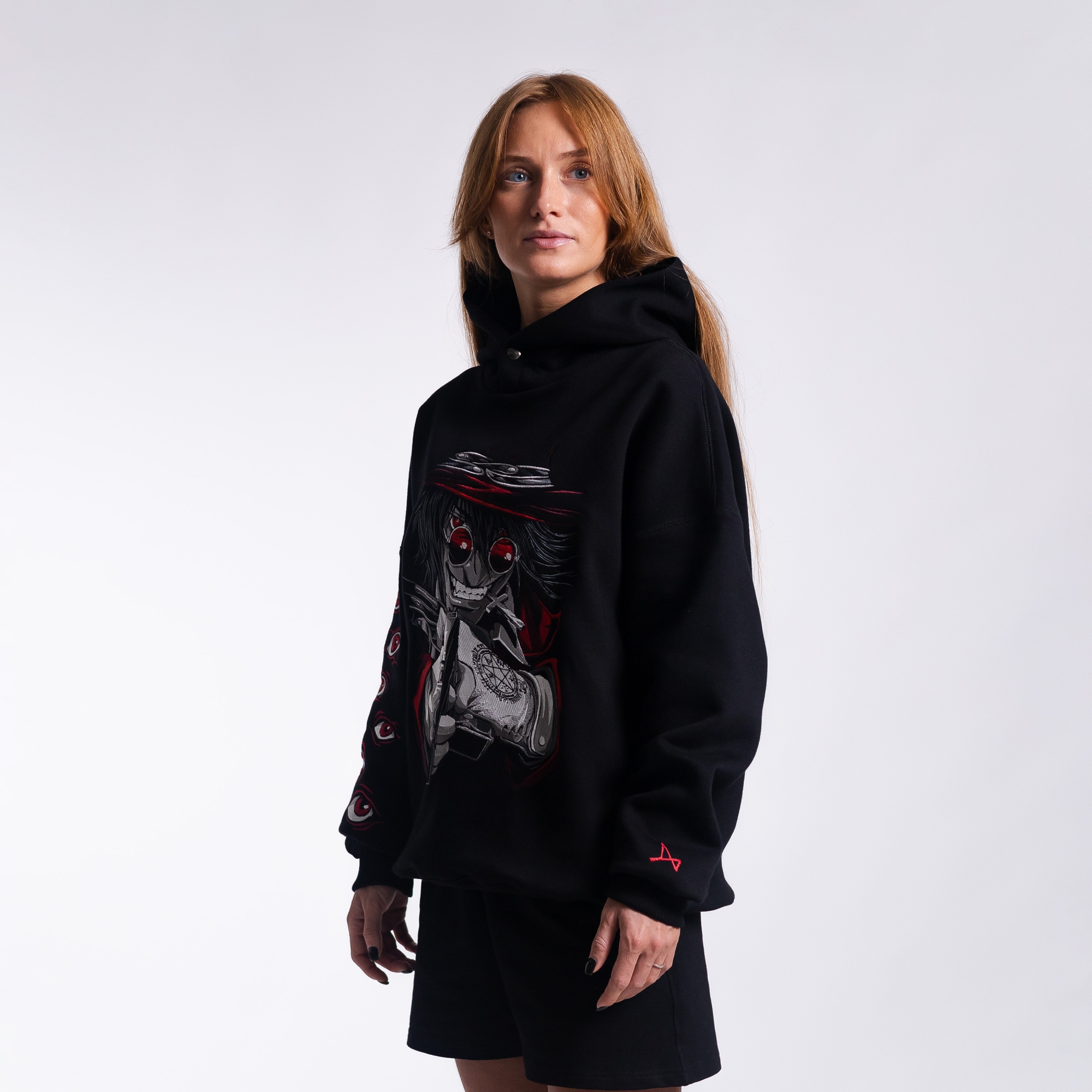 Худи c вышивкой