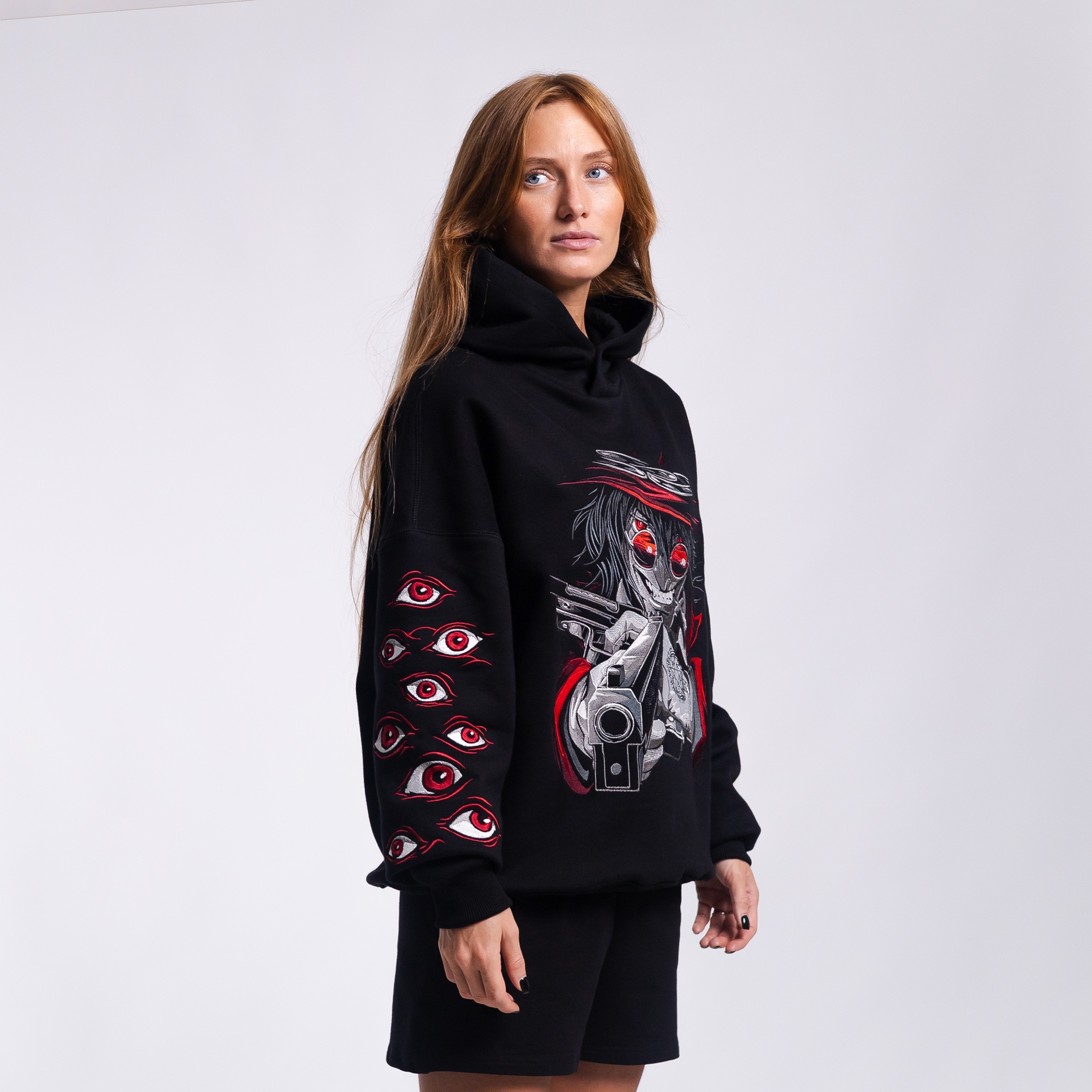 Худи c вышивкой