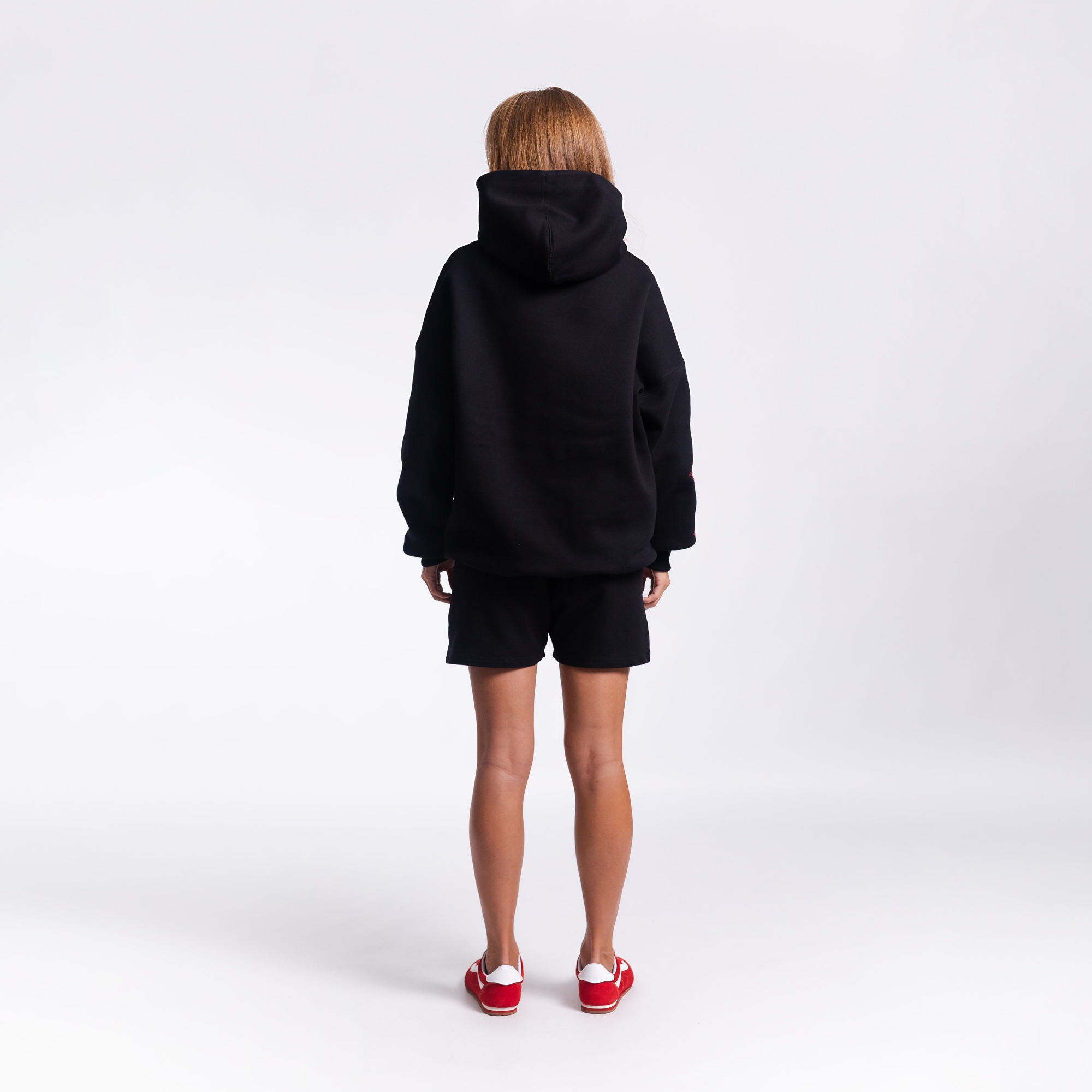 Худи c вышивкой