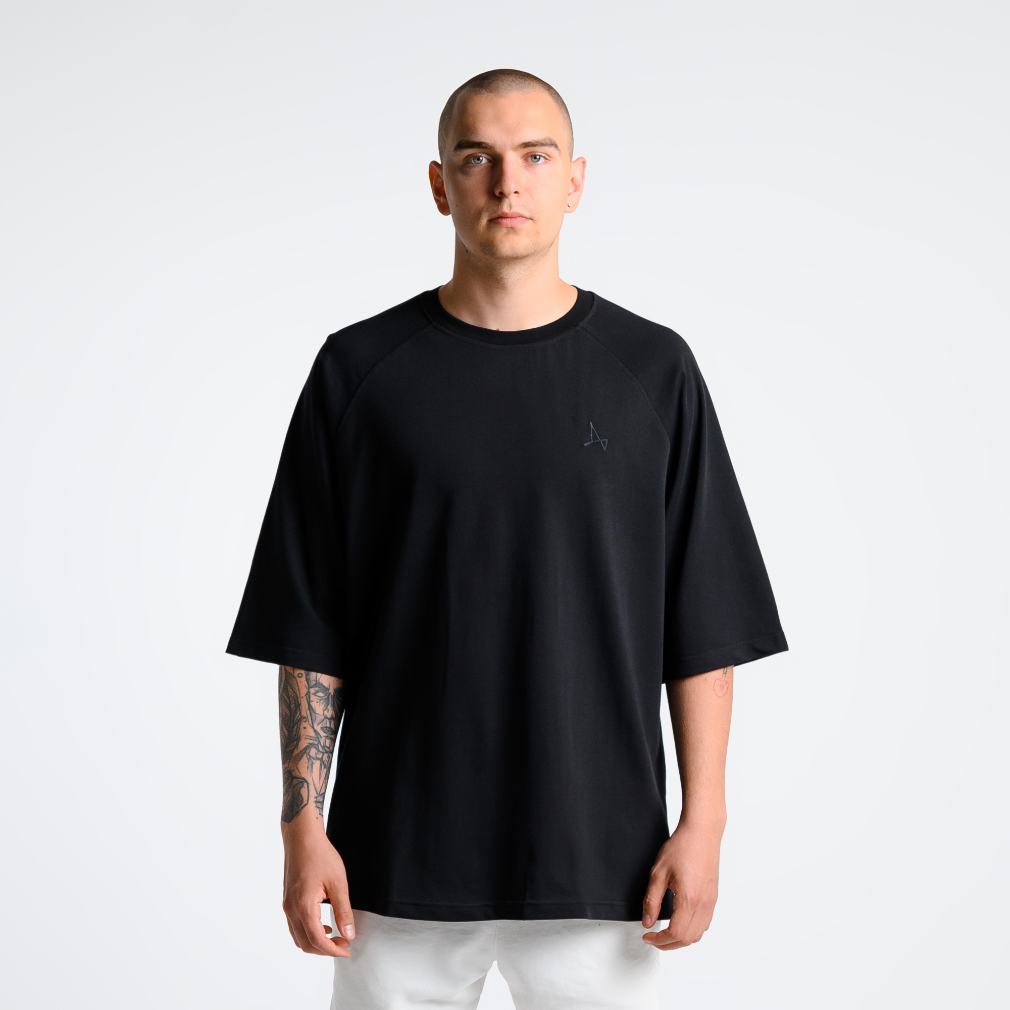 Футболка реглан с удлиненным рукавом