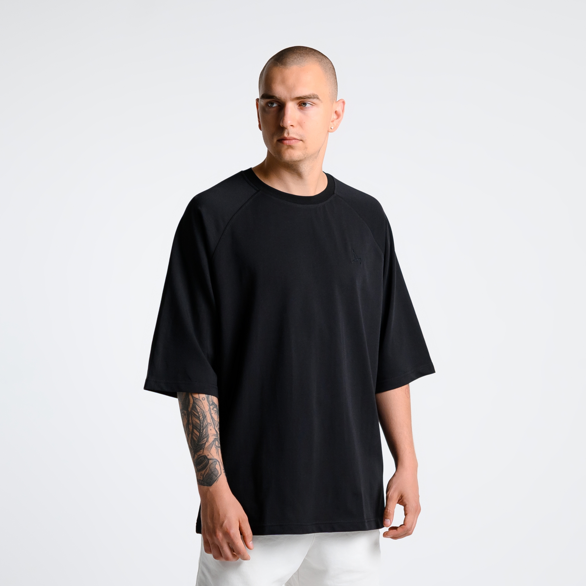 Футболка реглан с удлиненным рукавом